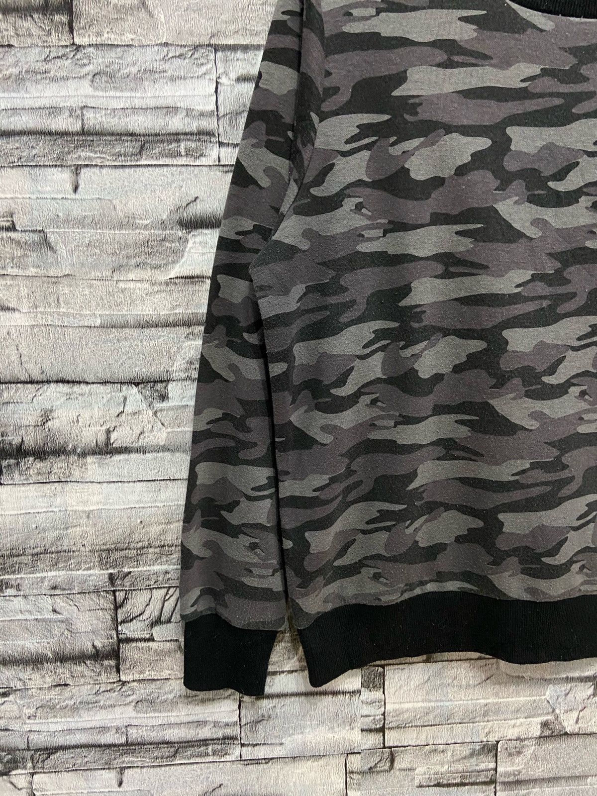 Vintage Vintage Outdoor sweatshirt army camo design size 3L fit L Size US L / EU 52-54 / 3 - 4 Thumbnail
