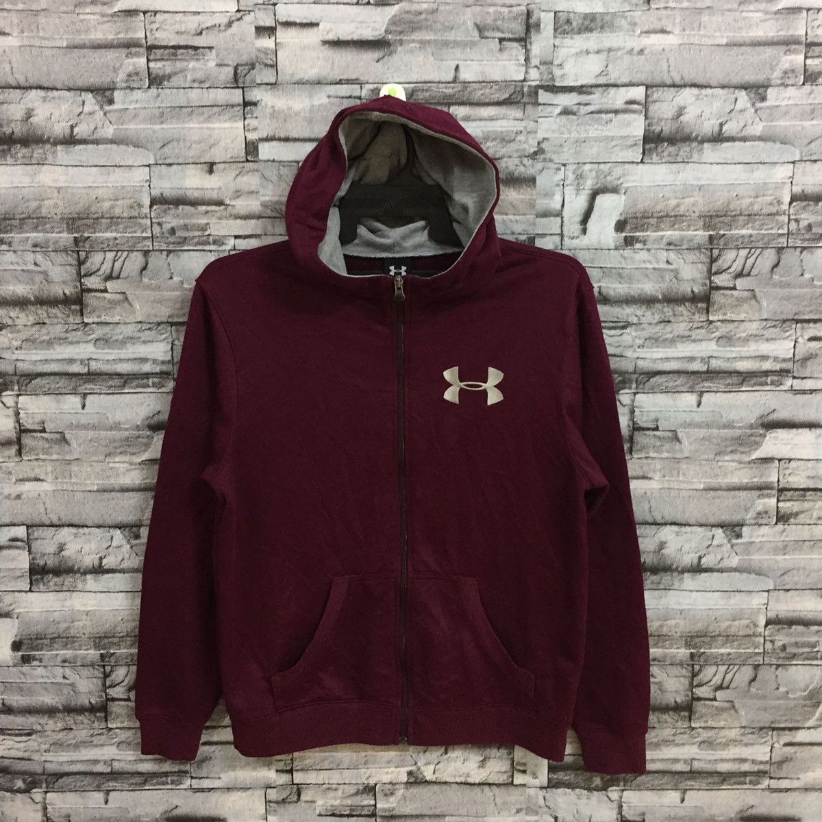 Under Armour UNDER ARMOUR hoodie big logo embroidered Size US M / EU 48-50 / 2 - 2 Thumbnail