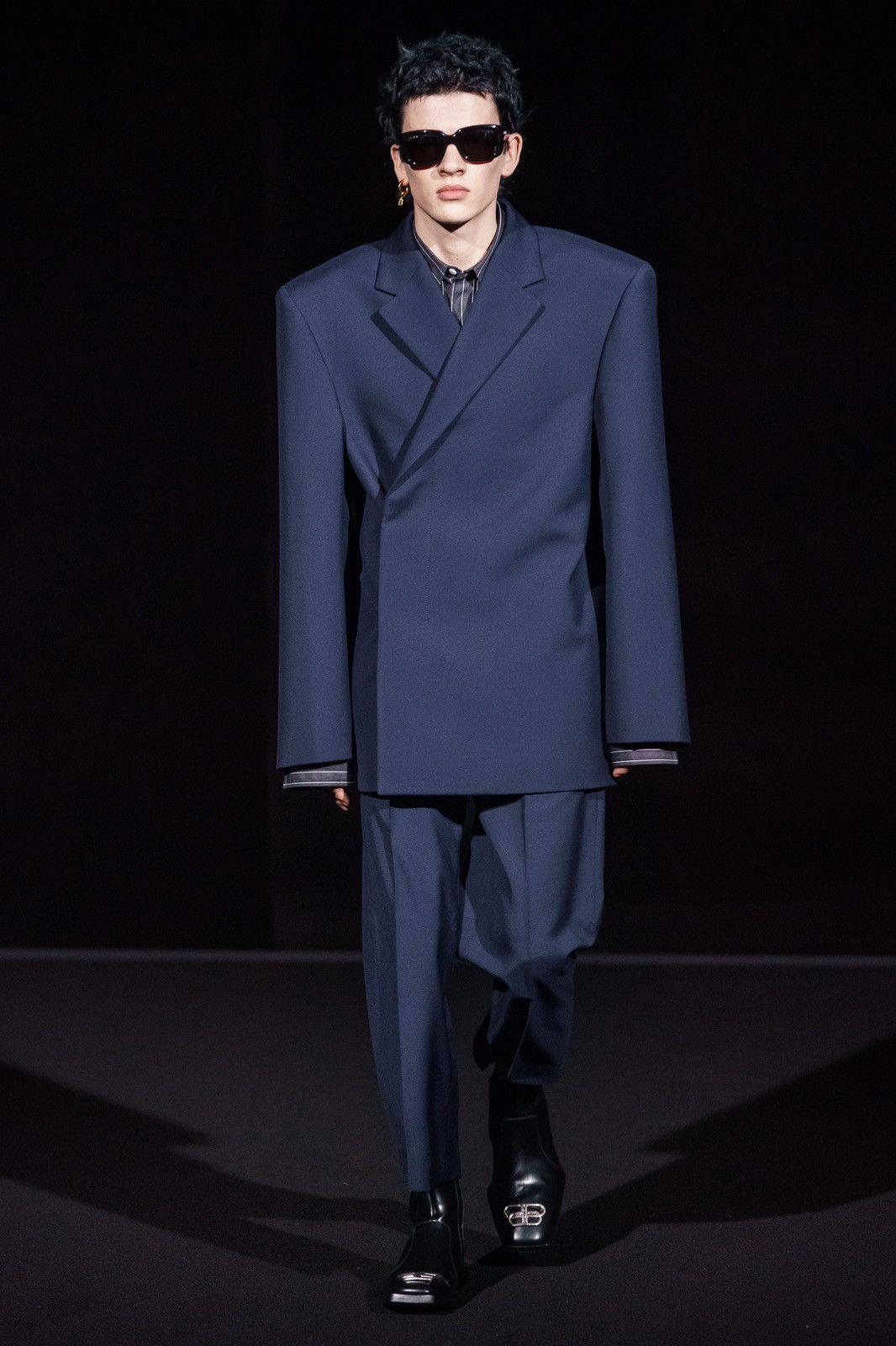 Balenciaga FW19 Navy Shifted Blazer (Size 44) Size 36R - 7 Thumbnail