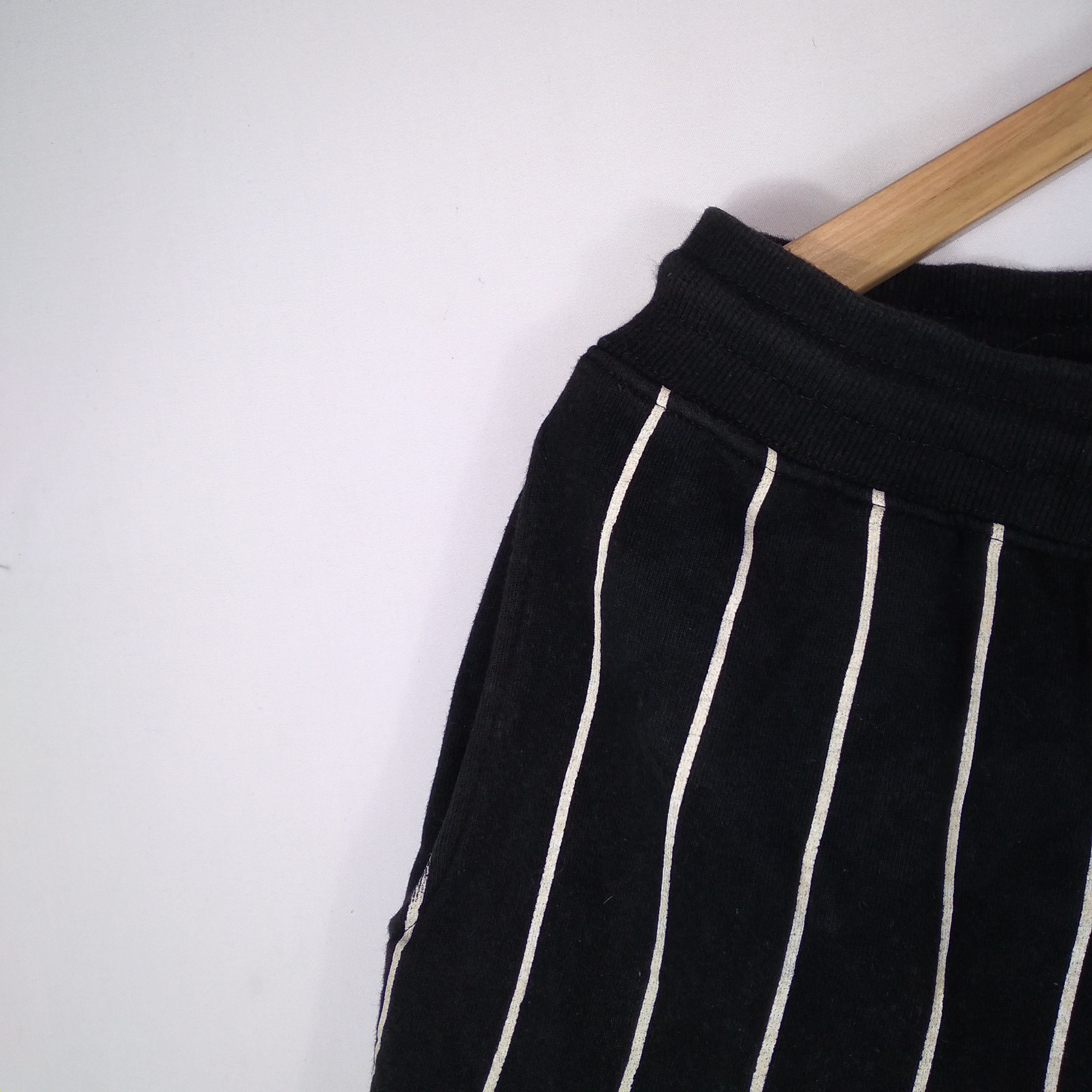 Boy London × Vintage Boy London Leave The Boy Alone OG Logo Stripes Shorts Pants Size US 36 / EU 52 - 8 Thumbnail