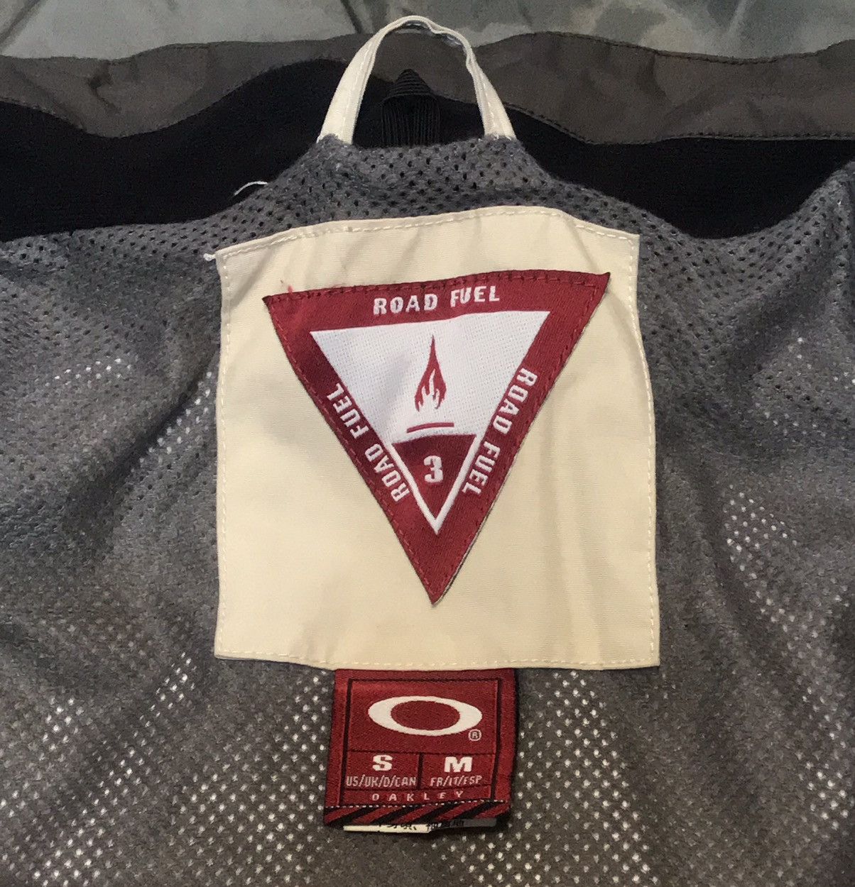 Oakley Oakley Vintage Rain Jacket Gorpcore Size M / US 6-8 / IT 42-44 - 17 Thumbnail