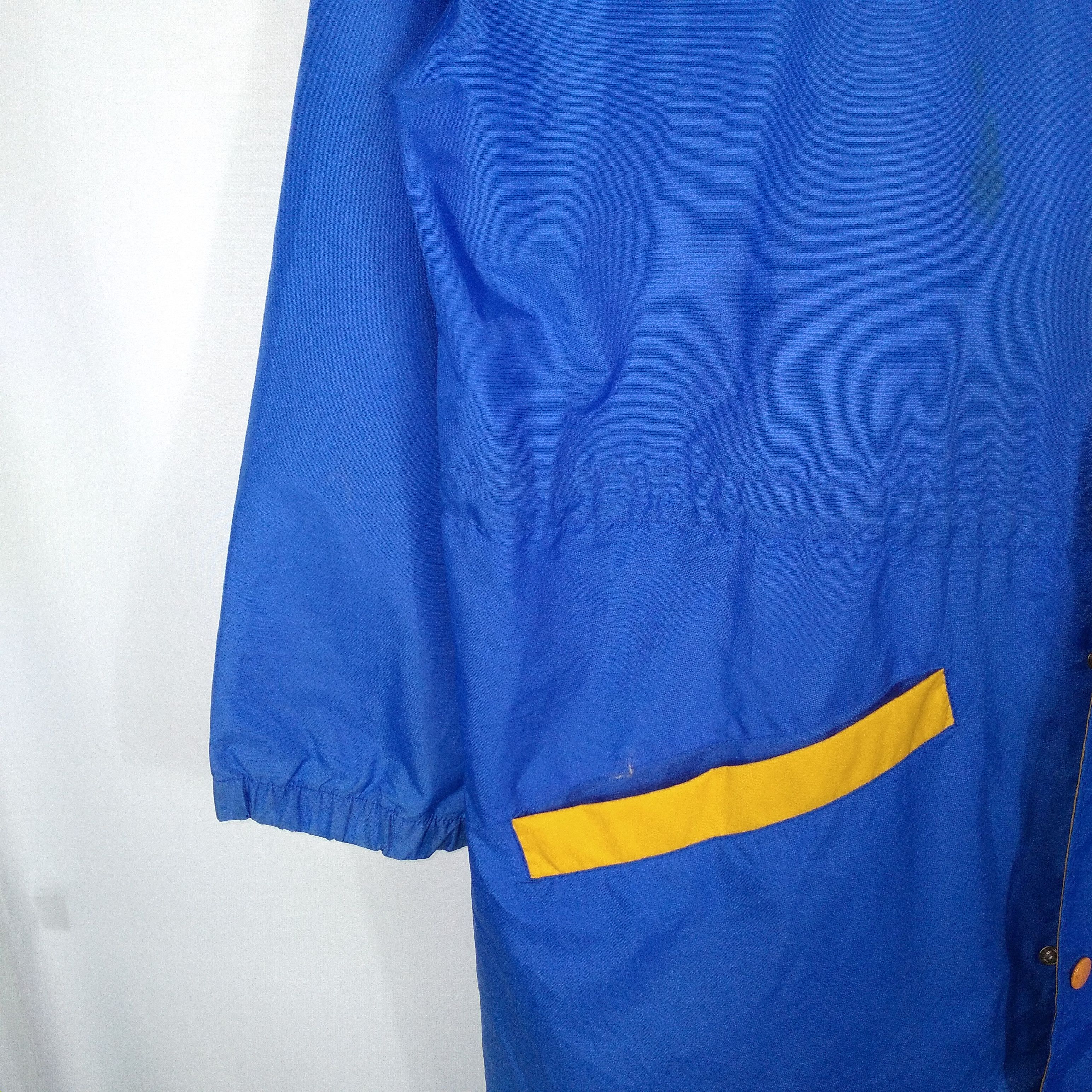 Fila Vintage FILA Windbreaker Raincoats Outdoor Hoodie Jacket Size US XXL / EU 58 / 5 - 8 Thumbnail