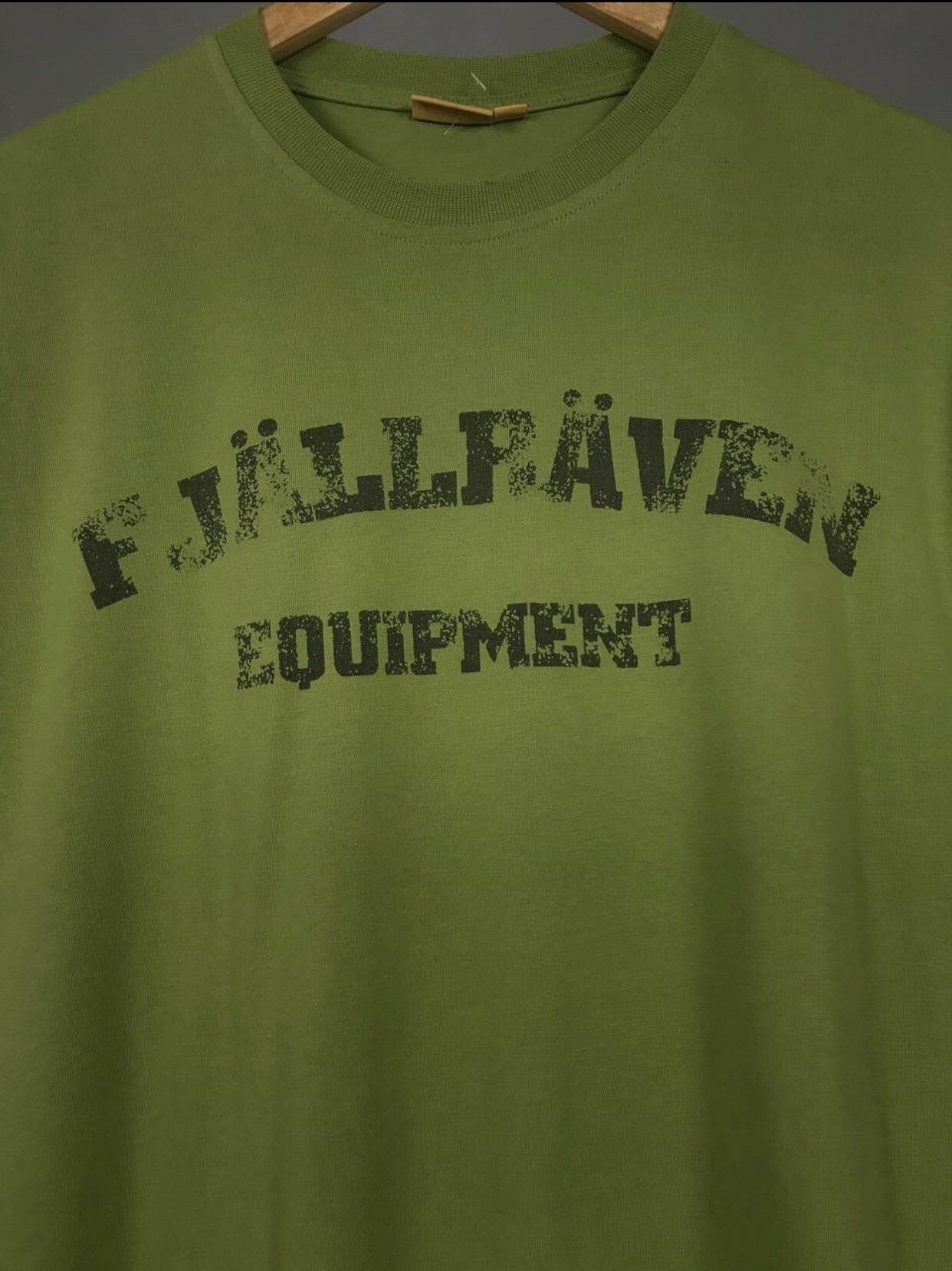 Fjallraven Fjallraven Equipment vintage outdoor streetwear tee Size US L / EU 52-54 / 3 - 3 Thumbnail