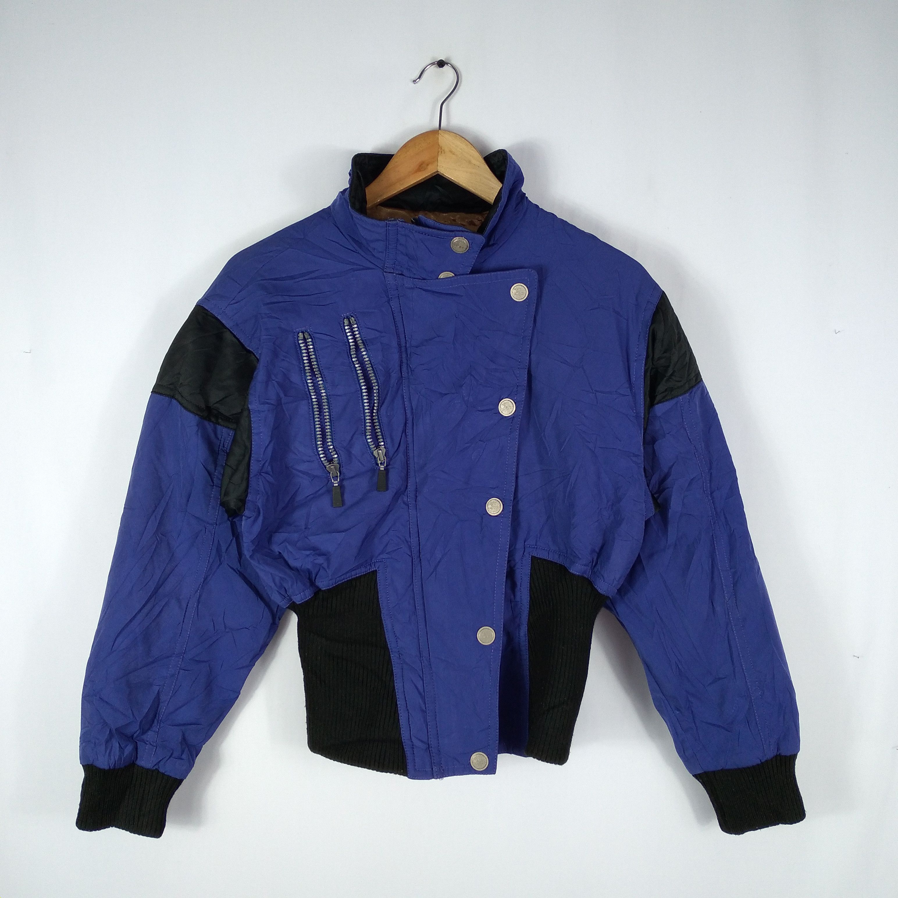 Vintage Vintage Head Embroidery Spellout Cropped Ski Jacket Size XS / US 0-2 / IT 36-38 - 1 Thumbnail