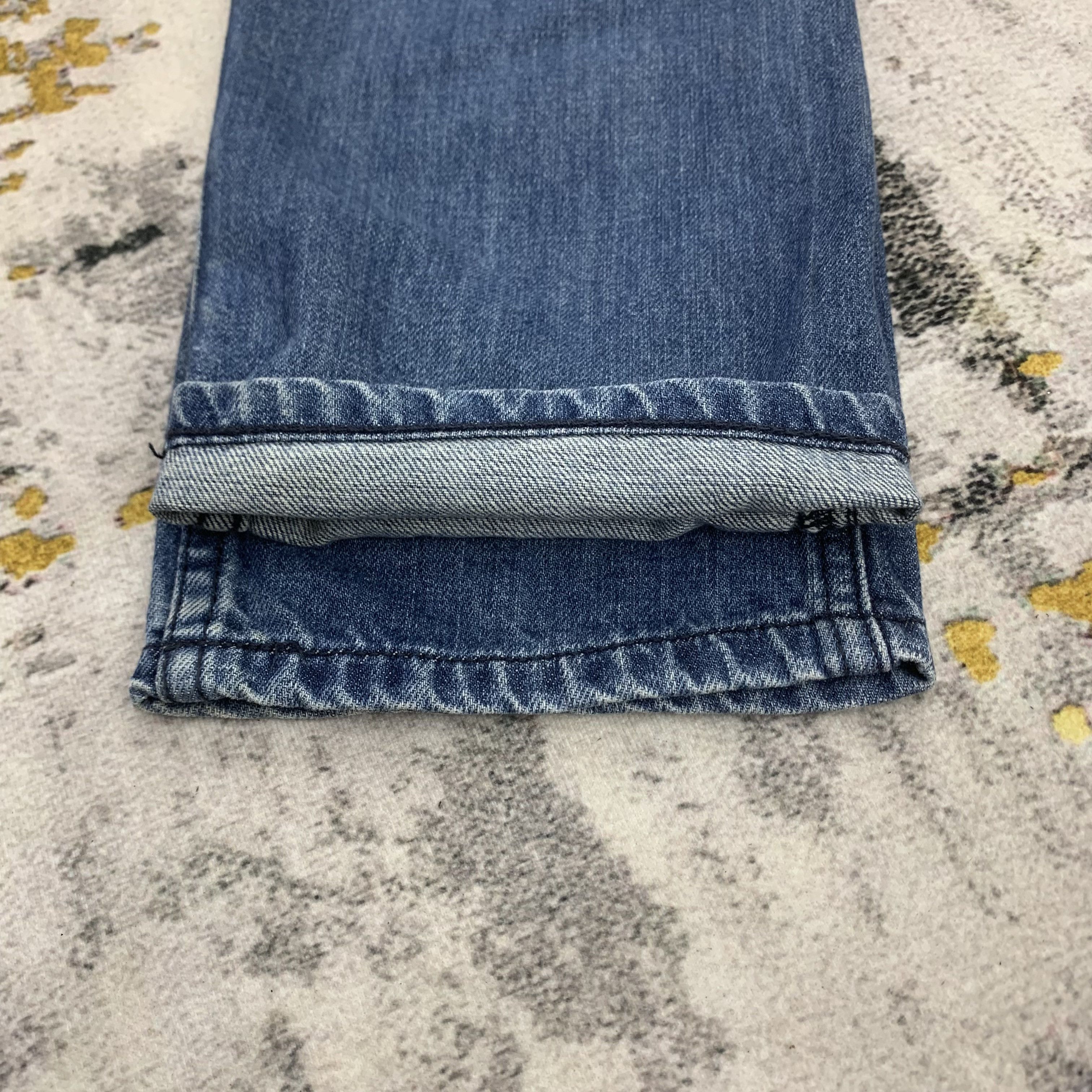 Quiksilver Quiksilver Blue Wash Mid Rise Jeans Slim Tapered Fit Size US 30 / EU 46 - 9 Thumbnail
