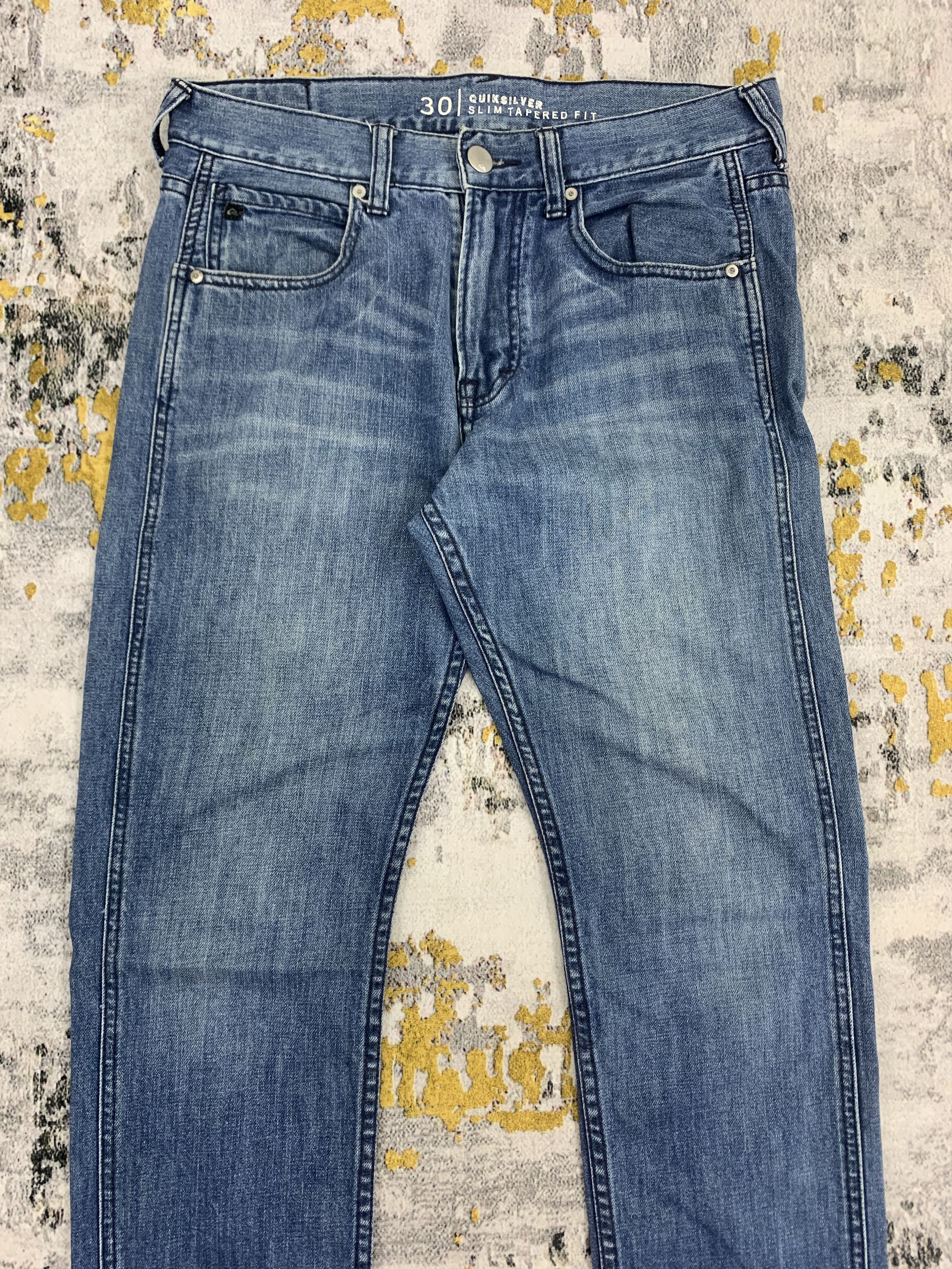 Quiksilver Quiksilver Blue Wash Mid Rise Jeans Slim Tapered Fit Size US 30 / EU 46 - 2 Thumbnail
