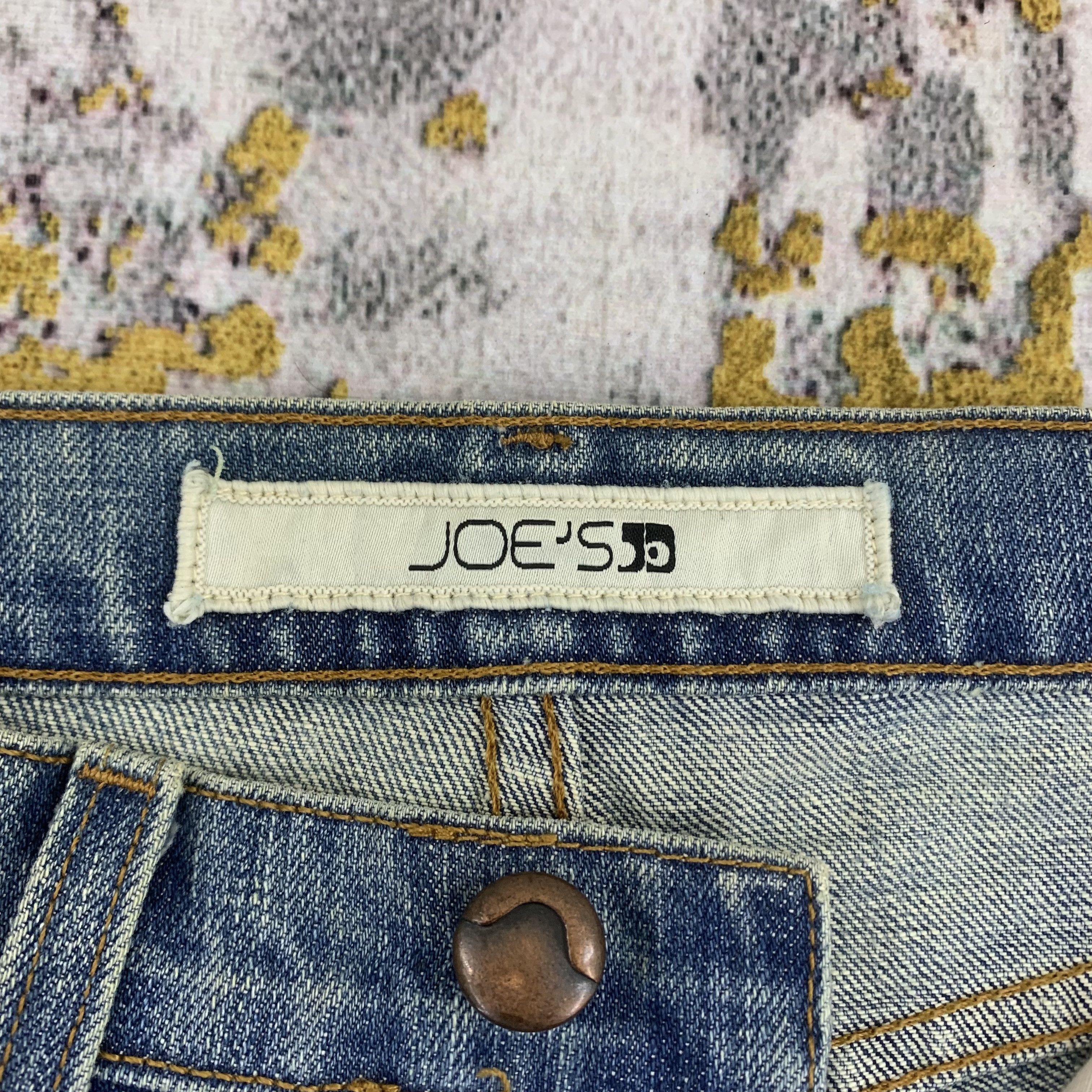 Joe's Joe's Tiny Waist Jeans Blue Wash Jeans Faded size 24 Size US 26 / EU 42 - 4 Thumbnail