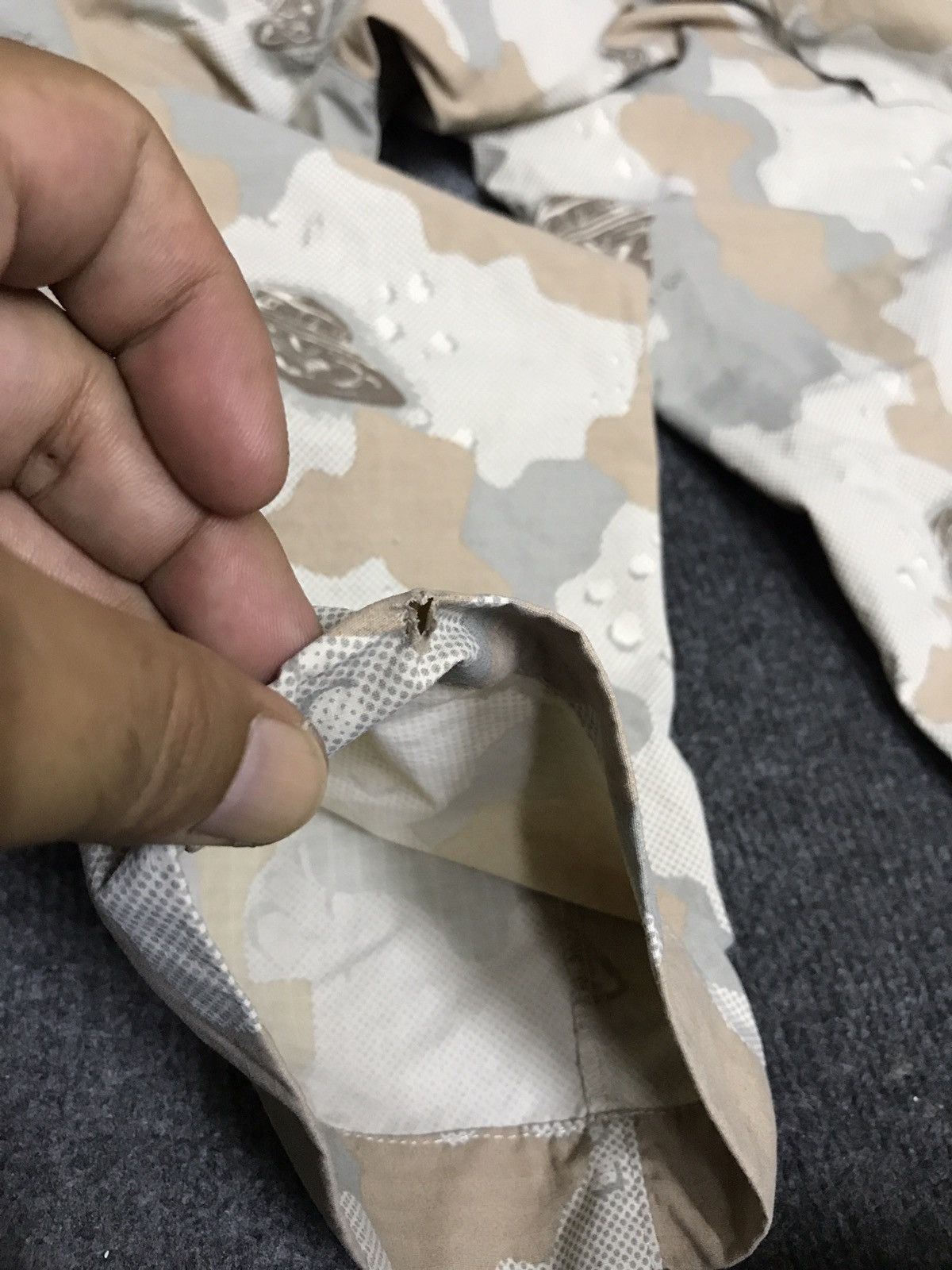 GU UNDERCOVER X GU Hype Beast Style Camo Multipockets Pant Size US 31 - 18 Thumbnail