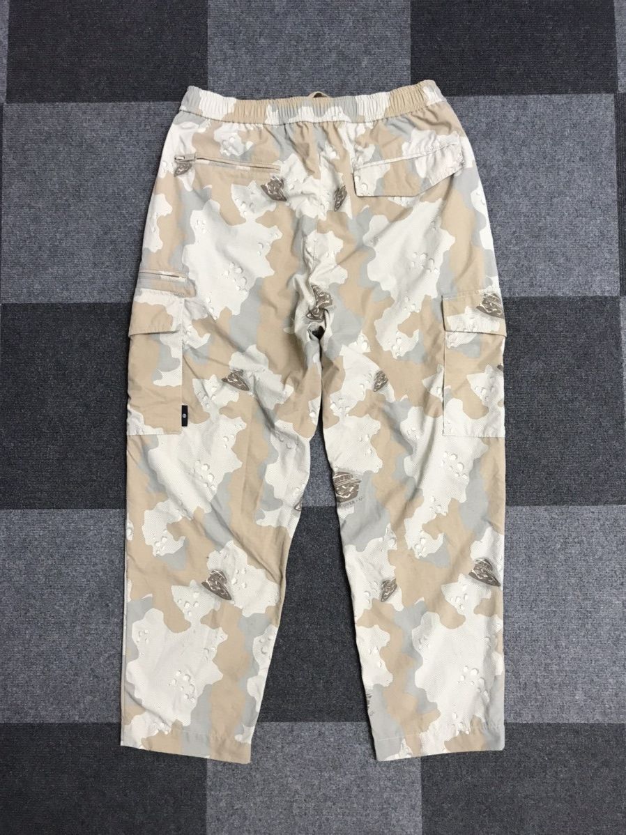 GU UNDERCOVER X GU Hype Beast Style Camo Multipockets Pant Size US 31 - 8 Thumbnail
