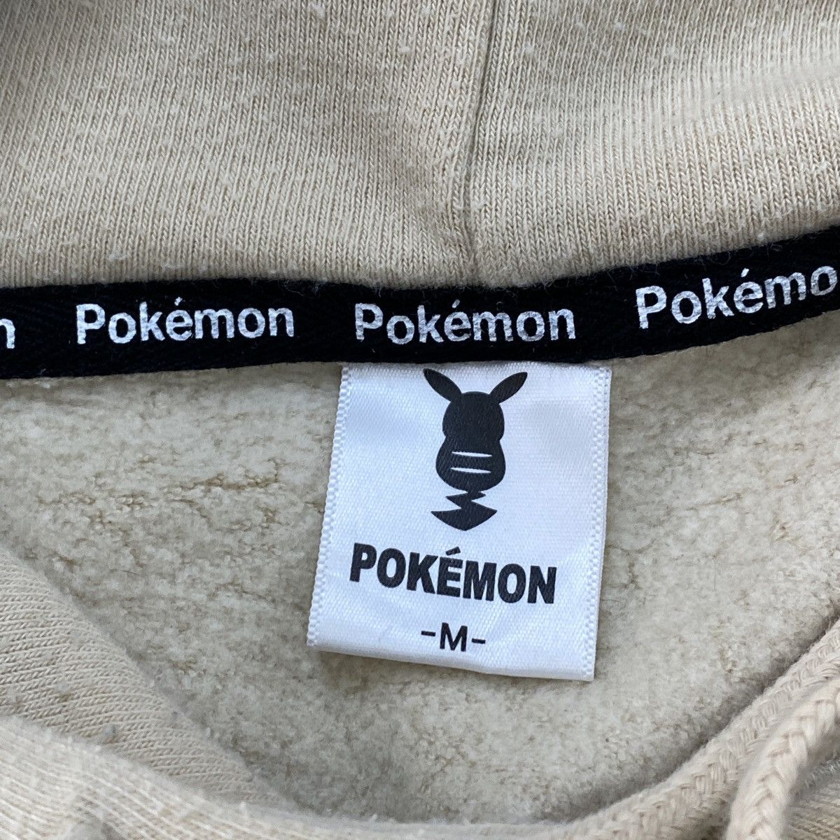 Pokemon Pokemon Pocket Monster Eievui Eevee Sweater Size US M / EU 48-50 / 2 - 12 Thumbnail