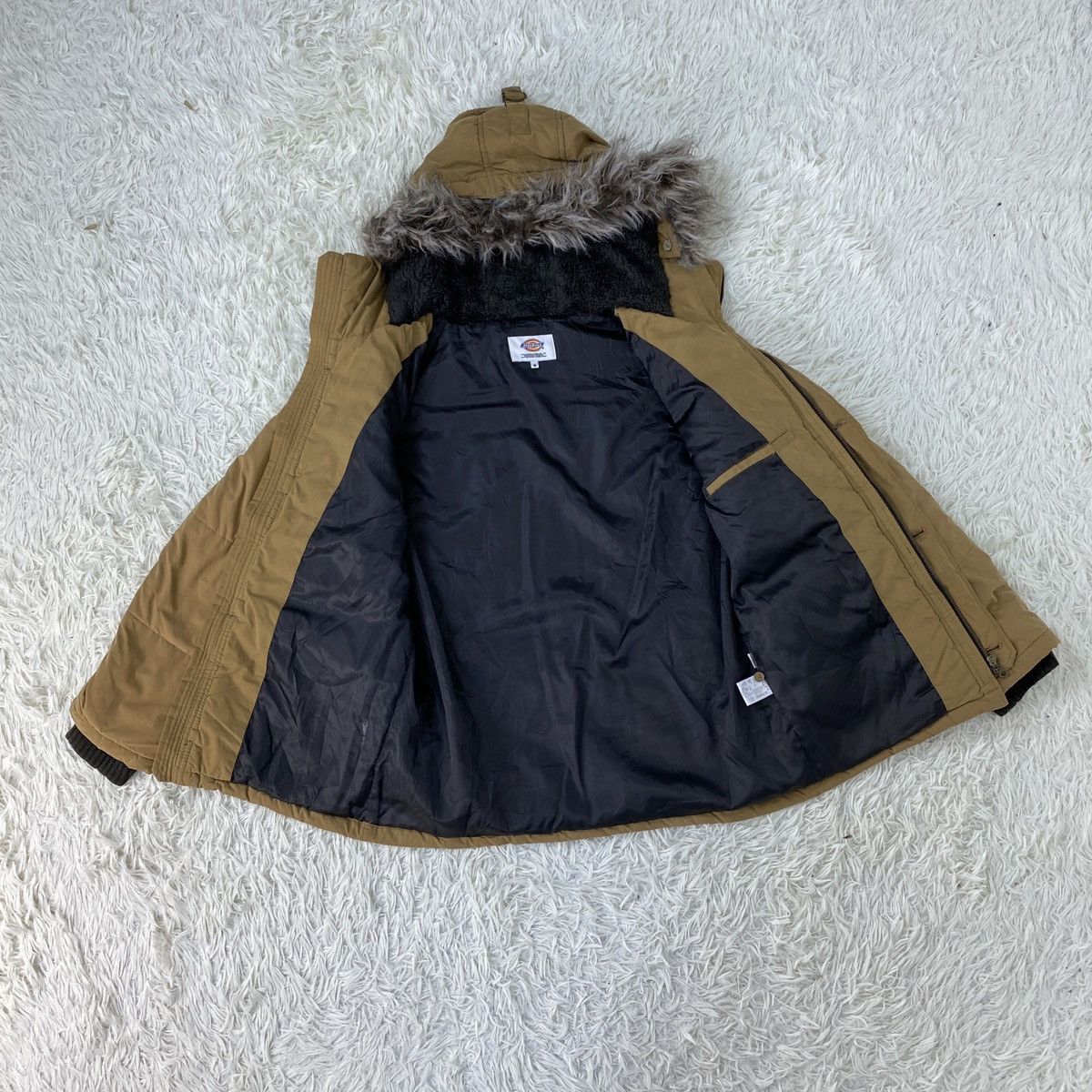 Dickies Dickies Multipocket Fur Hooded Down Jacket Size US M / EU 48-50 / 2 - 17 Thumbnail