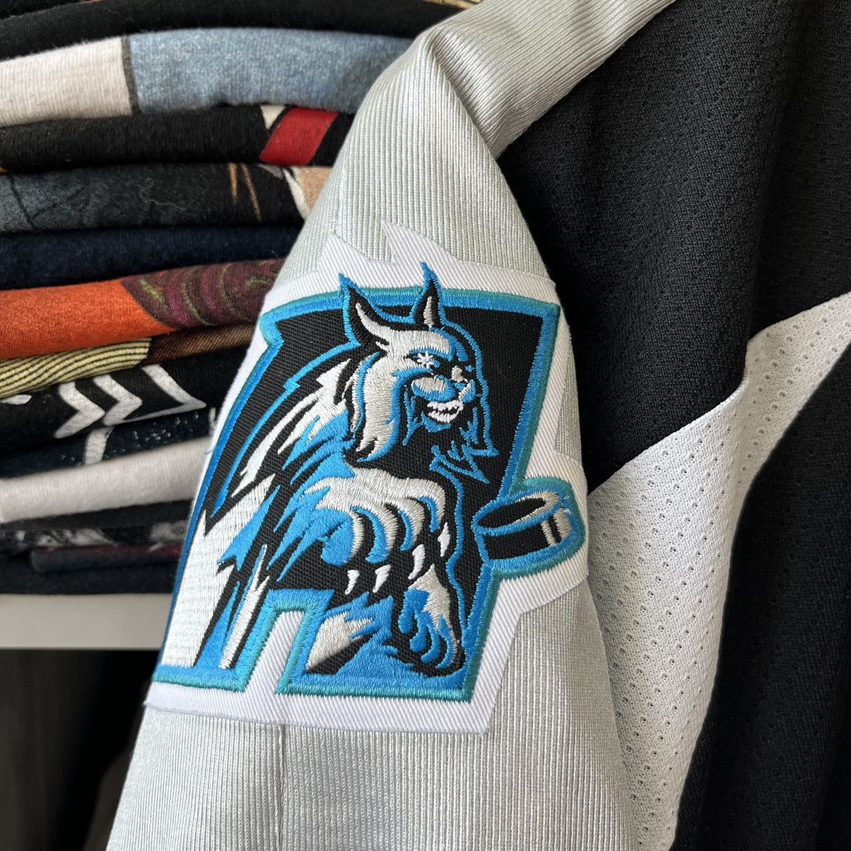 Ccm VINTAGE AUGUSTA LYNX CCM ECHL MINOR LIGUE HOCKEY JERSEY Size US XL / EU 56 / 4 - 3 Thumbnail
