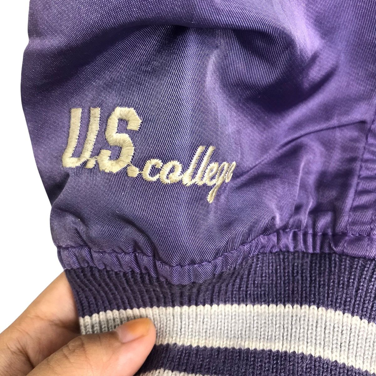 Vintage GEORGETOWN UNIVERSITY HOYAS U.S College Bomber Coach Jacket Size US XXL / EU 58 / 5 - 6 Thumbnail