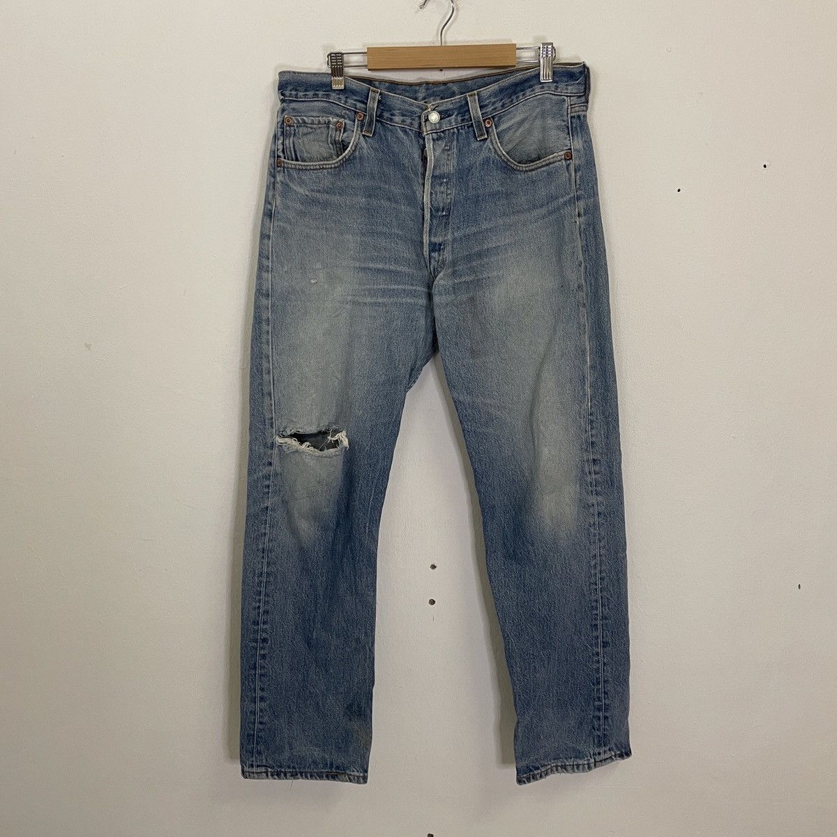 Levi's Vintage 90s Levis 501 Distressed Denim Jeans Size US 33 - 1 Thumbnail