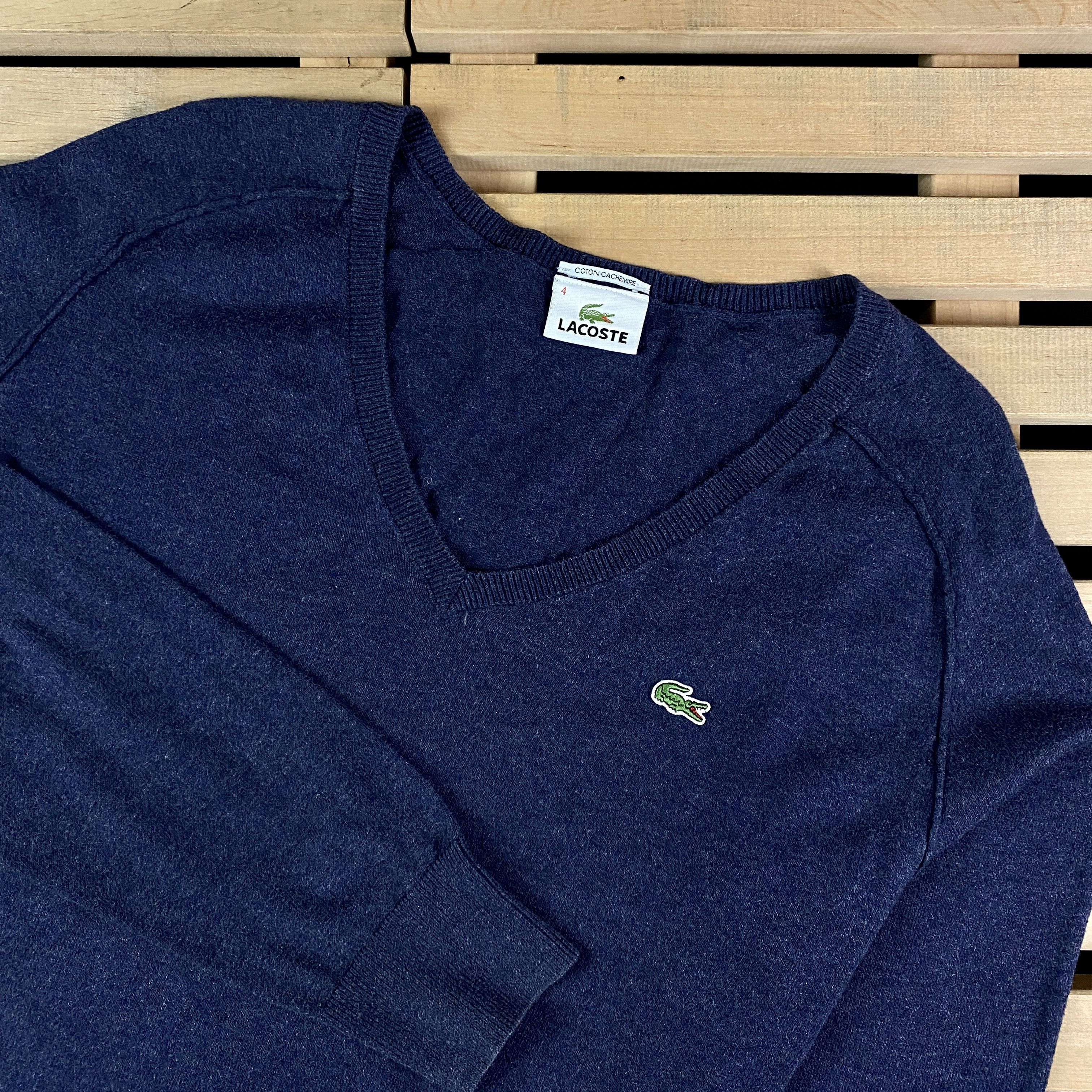 Lacoste Mens Sweater Jumper V Neck Lacoste Vintage Size 4/L Size US L / EU 52-54 / 3 - 2 Thumbnail