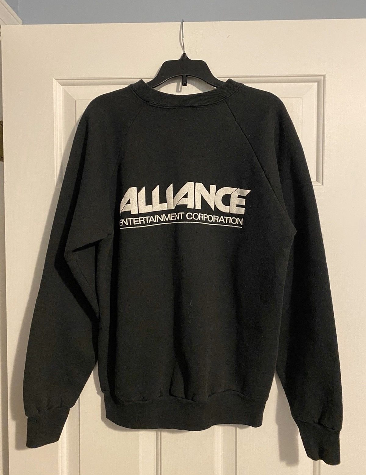 Vintage BOARDERTOWN TV CREW SWEATSHIRT 1989 Size US L / EU 52-54 / 3 - 3 Thumbnail