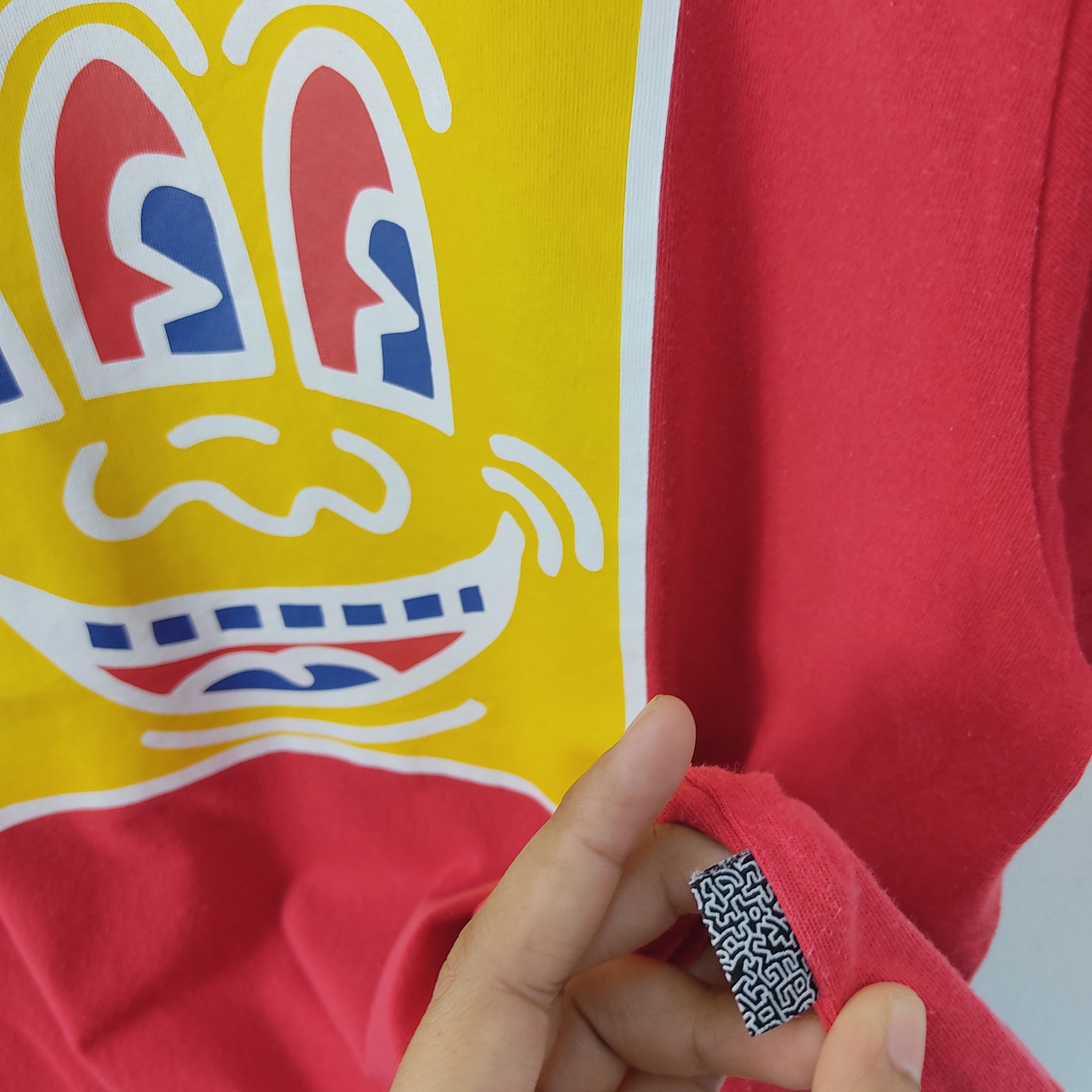 Japanese Brand × Keith Haring Keith Haring x Uniqlo T Shirt Size US XL / EU 56 / 4 - 3 Thumbnail