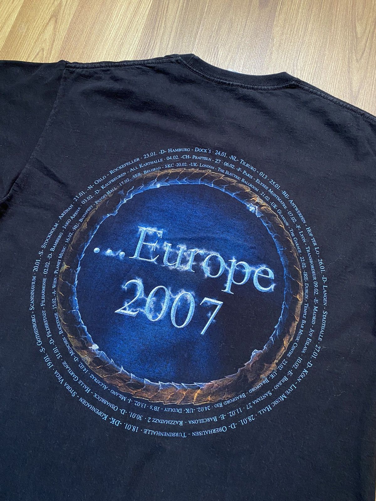 Band Tees Vintage Y2K Hammer Fall T Shirt Tee Dimmu Borgir Manowar Size US L / EU 52-54 / 3 - 4 Thumbnail