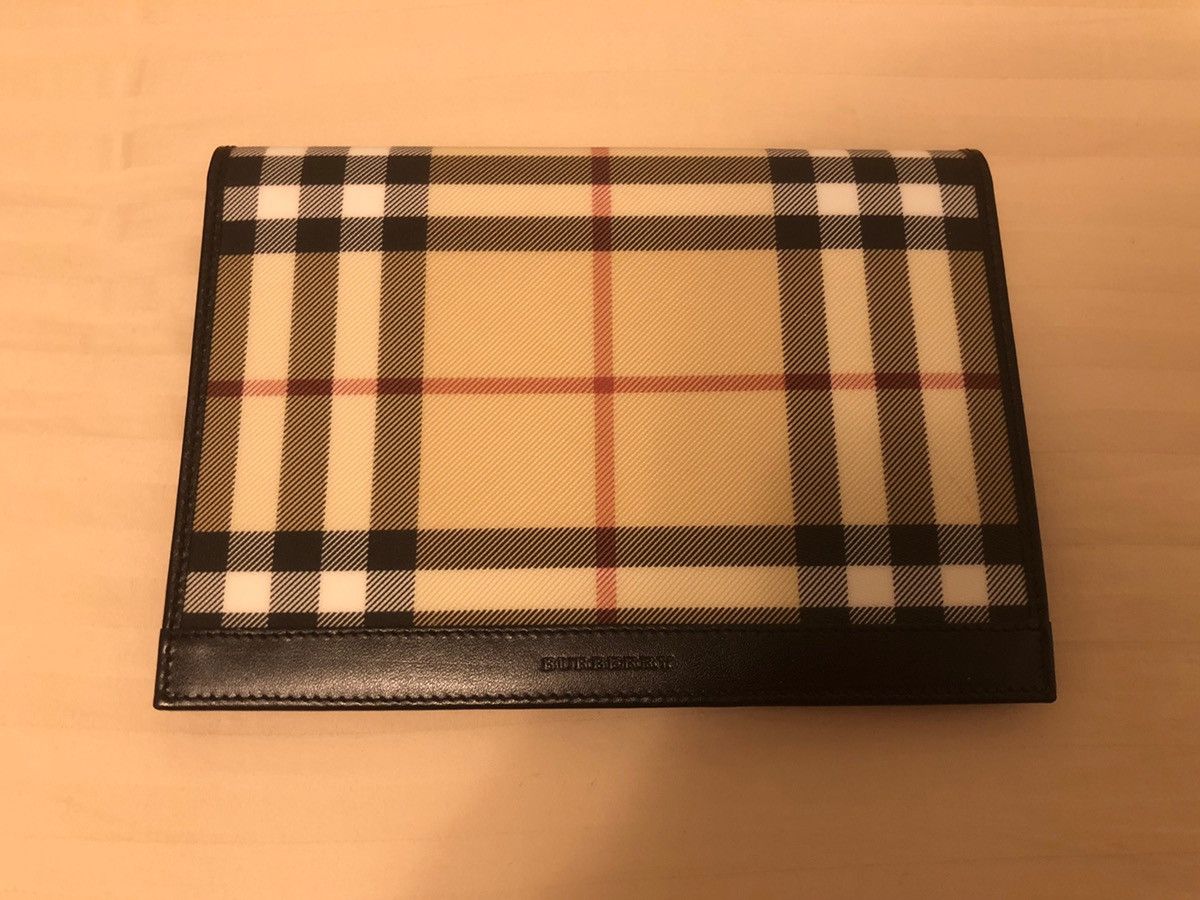 Burberry Women Printed Canvas Card Holder