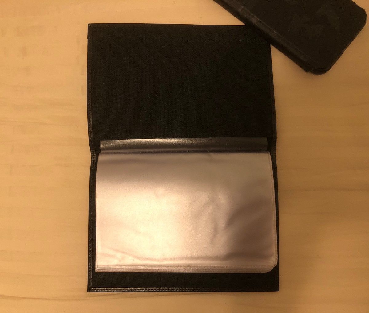 Burberry Brand New Cards/Photos Holder Size ONE SIZE - 5 Thumbnail