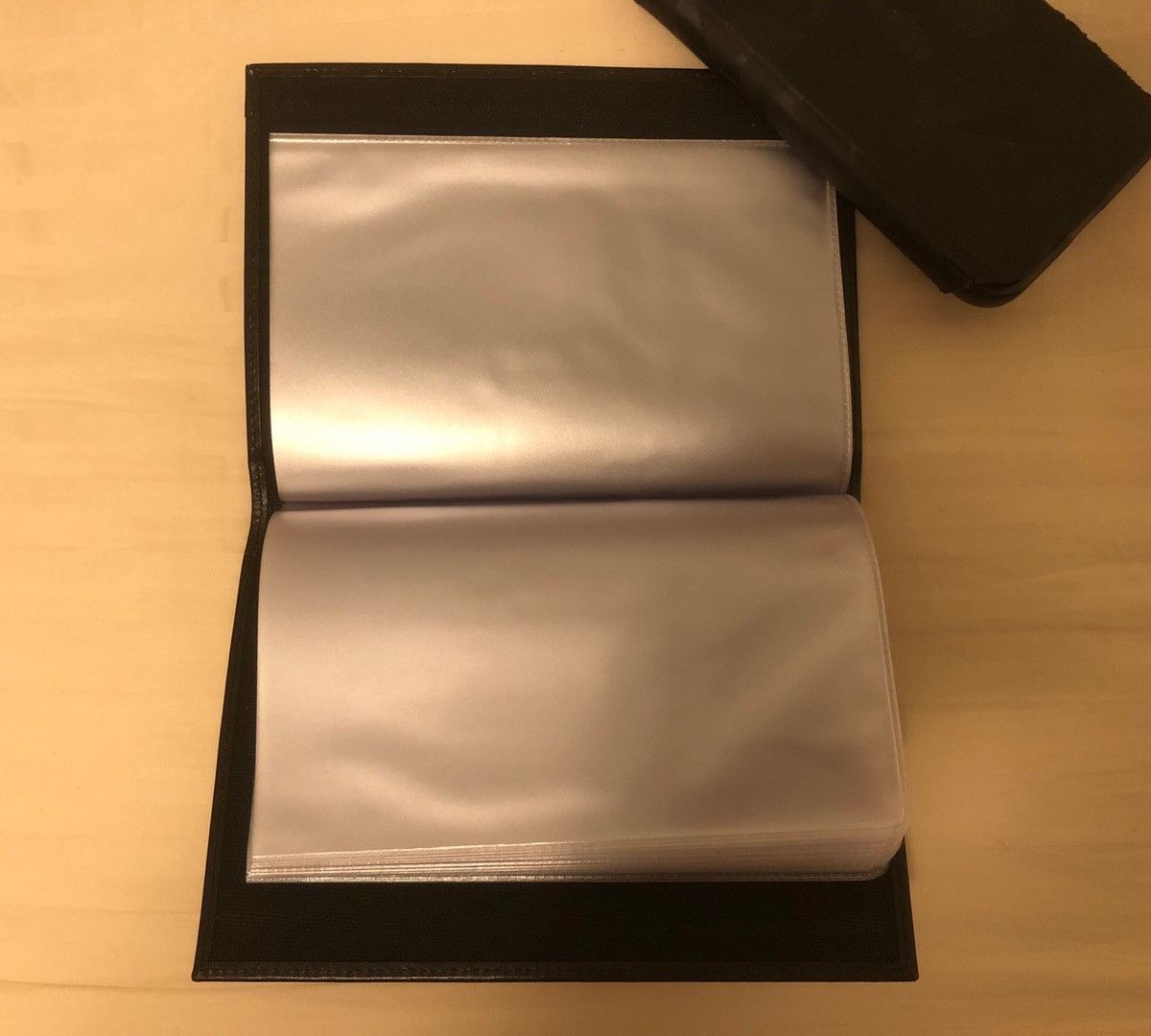 Burberry Brand New Cards/Photos Holder Size ONE SIZE - 4 Thumbnail