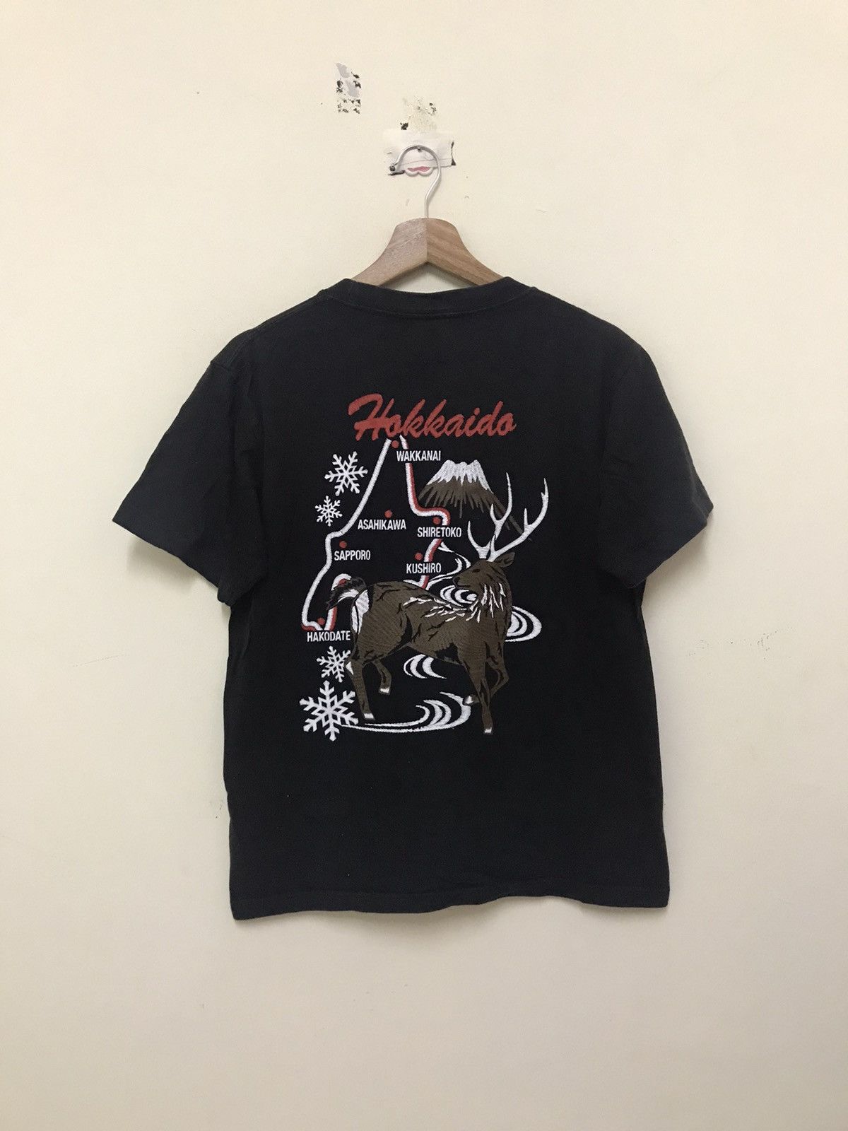 Japanese Brand × Vintage Vintage Japanese Brand Hakkaido T Shirt Size US S / EU 44-46 / 1 - 3 Thumbnail