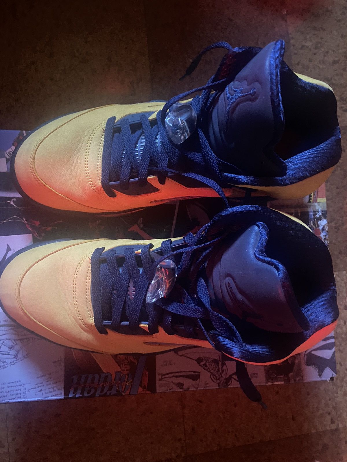 Jordan Brand × Nike Jordan 5 Michigan (2019 Size US 11 / EU 44 - 6 Thumbnail