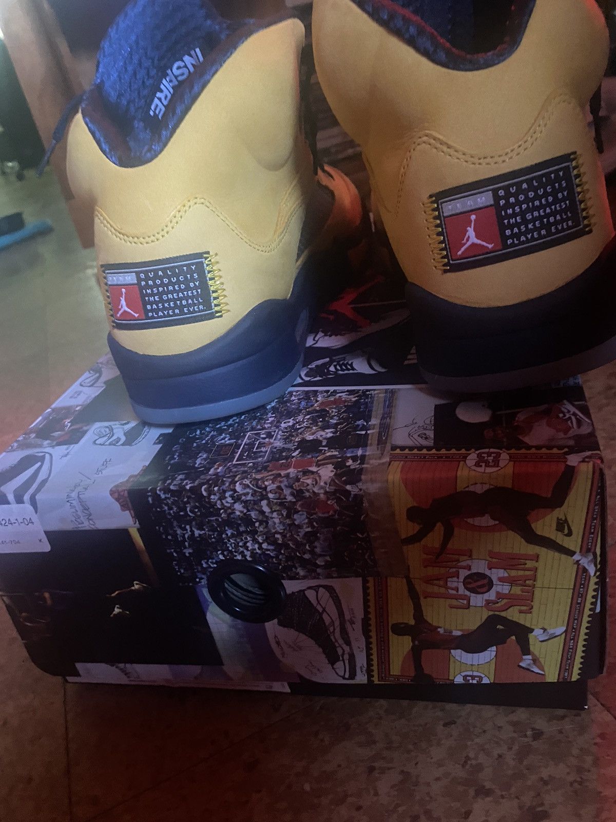 Jordan Brand × Nike Jordan 5 Michigan (2019 Size US 11 / EU 44 - 5 Thumbnail