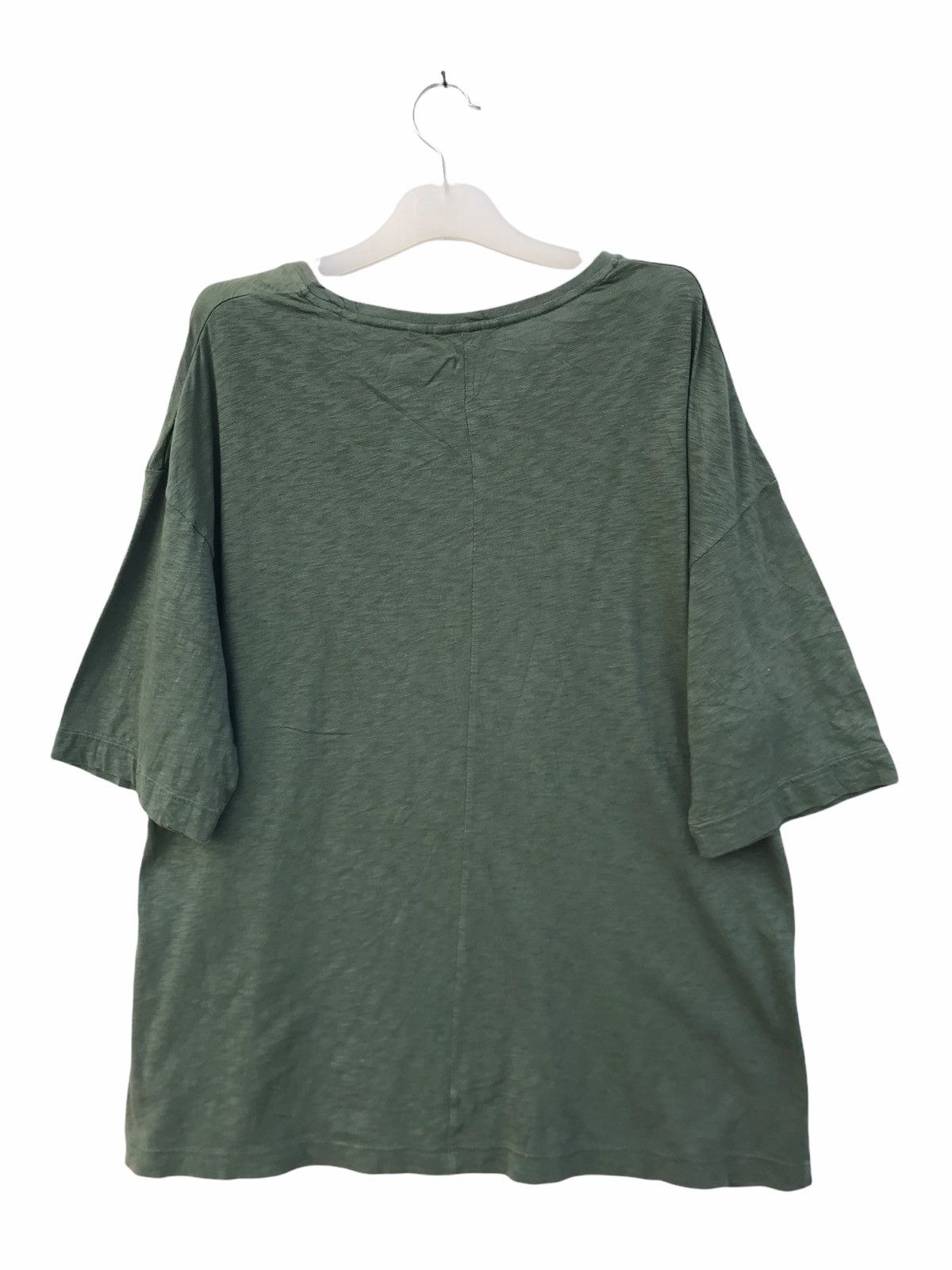 Undercover × Uniqlo Uniqlo Undercover Baggy Style Tees Size US M / EU 48-50 / 2 - 2 Thumbnail