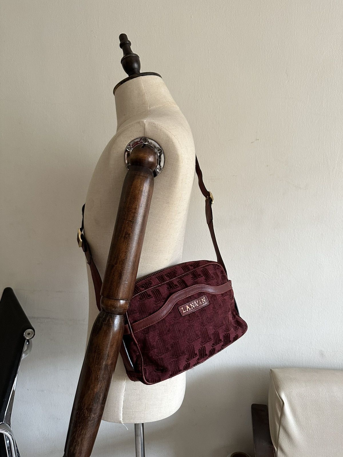 Lanvin 1990s Lanvin Monogram Maroon Leather Sling Bag Size ONE SIZE - 10 Thumbnail