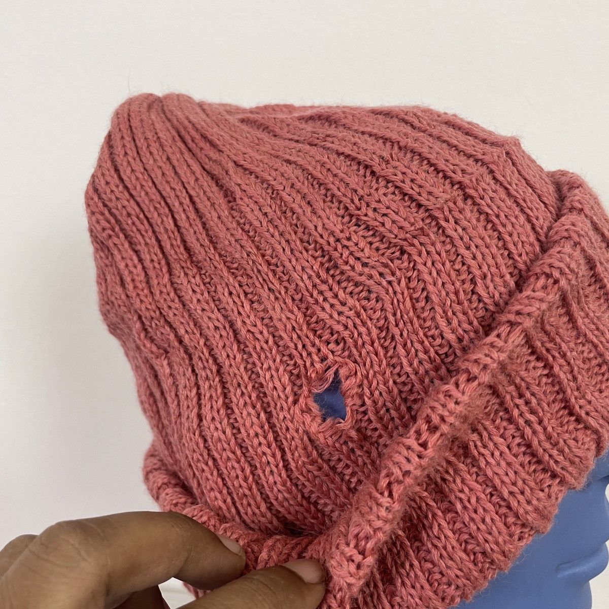 Burberry Vintage Burberry Embroidery Logo Beanie Hats Size ONE SIZE - 4 Thumbnail