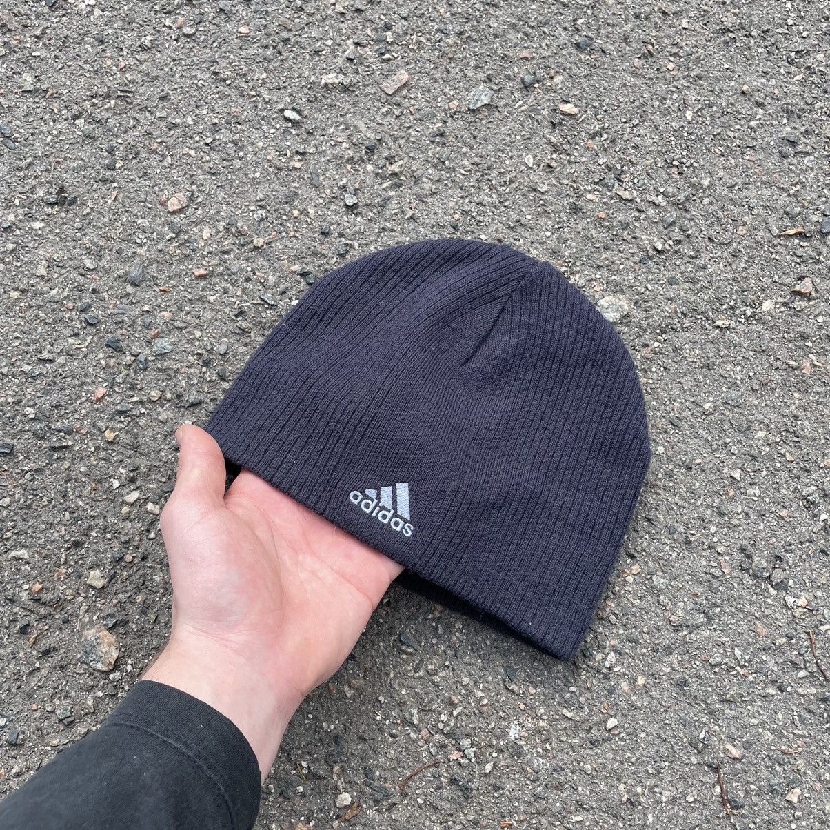 Vintage Vintage Y2K Adidas Ribbed Beanie Hat Streetwear Faded OS Size ONE SIZE - 1 Thumbnail