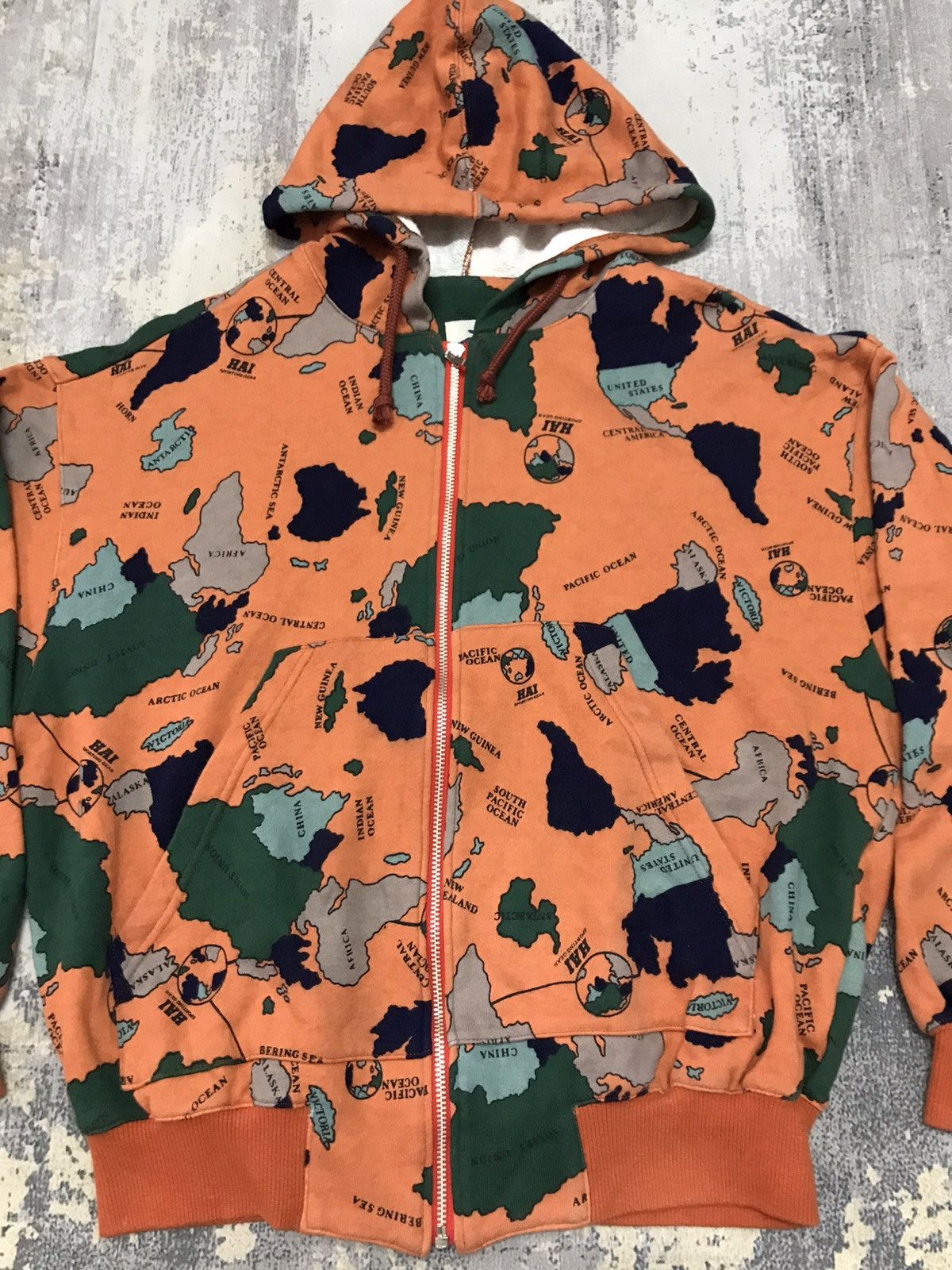 Hai Sporting Gear × Issey Miyake × Japanese Brand Vintagw Hai Sporting Gear Issey Miyake Over Print Hoodie Size US M / EU 48-50 / 2 - 3 Thumbnail