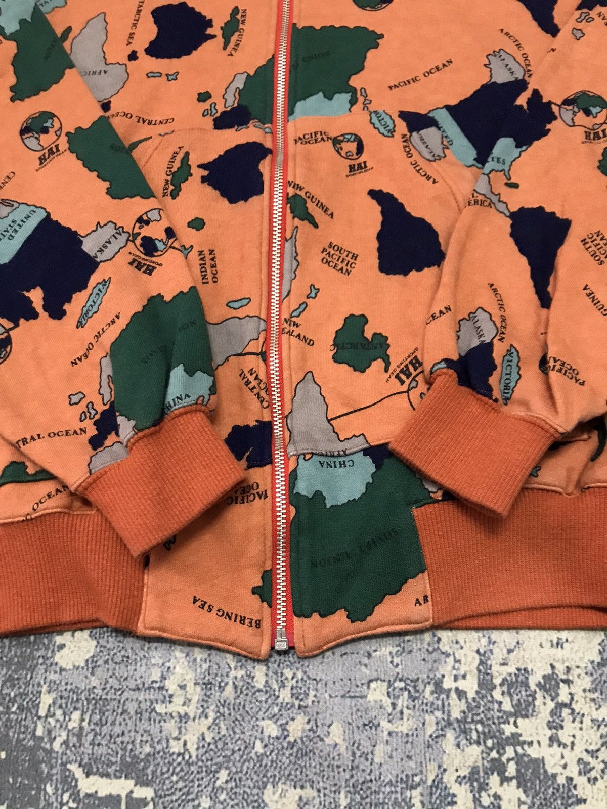 Hai Sporting Gear × Issey Miyake × Japanese Brand Vintagw Hai Sporting Gear Issey Miyake Over Print Hoodie Size US M / EU 48-50 / 2 - 5 Thumbnail