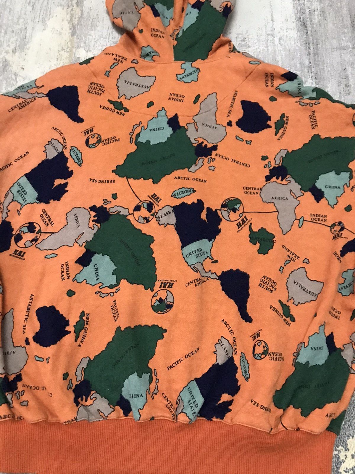 Hai Sporting Gear × Issey Miyake × Japanese Brand Vintagw Hai Sporting Gear Issey Miyake Over Print Hoodie Size US M / EU 48-50 / 2 - 4 Thumbnail