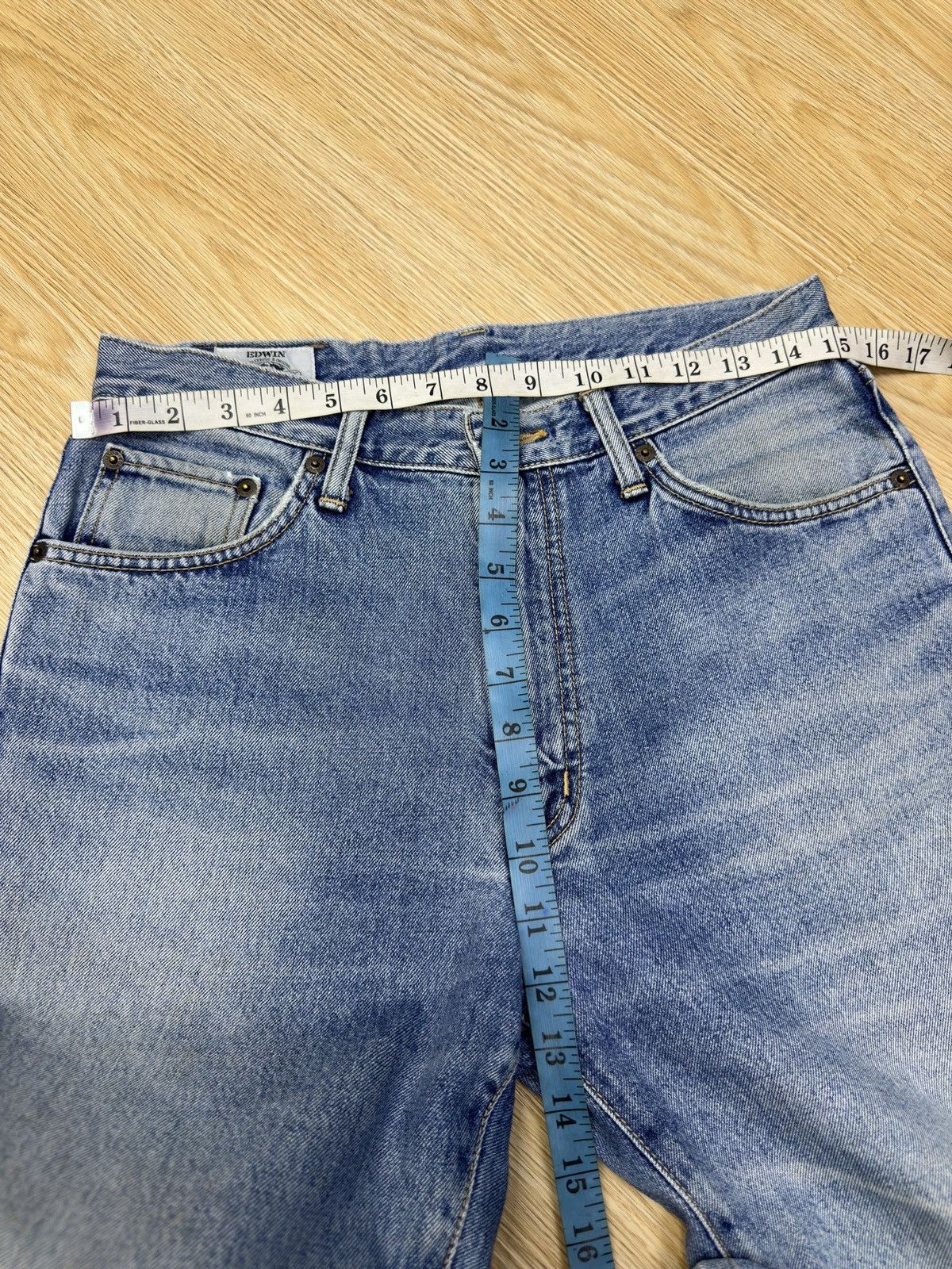 EDWIN INTERNATIONAL BASIC DISTRESSED DENIM-J724