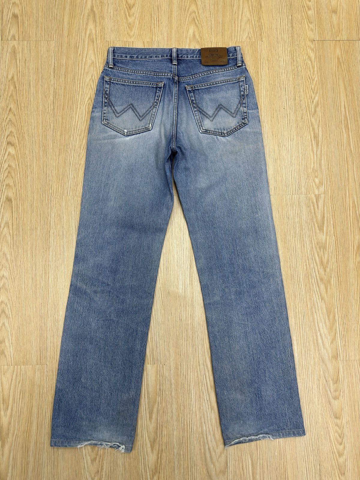 EDWIN INTERNATIONAL BASIC DISTRESSED DENIM-J724