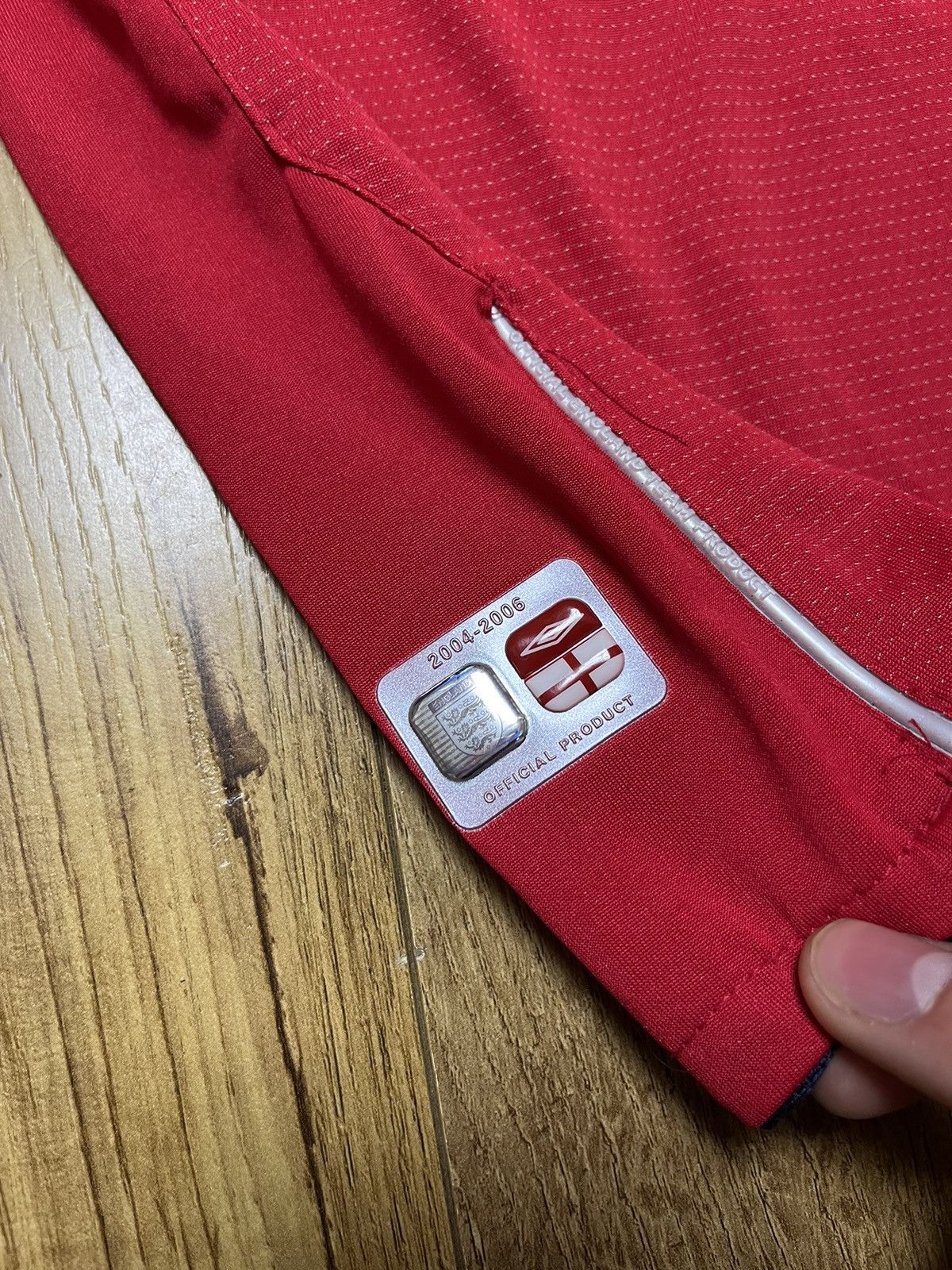 Umbro × Vintage Vintage Umbro England 2004-2006 Away Soccer Jersey In Red Size US L / EU 52-54 / 3 - 2 Thumbnail
