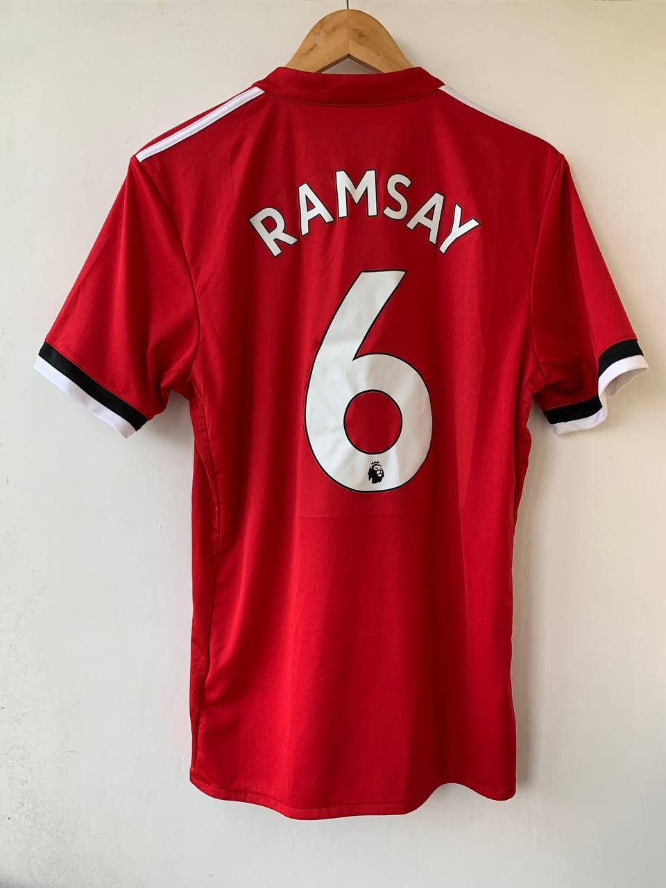 Adidas Football shirt Manchester United Ramsay 6 Size US M / EU 48-50 / 2 - 2 Thumbnail