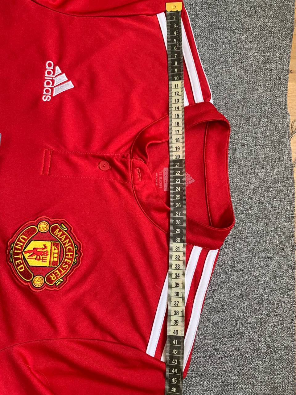 Adidas Football shirt Manchester United Ramsay 6 Size US M / EU 48-50 / 2 - 11 Thumbnail