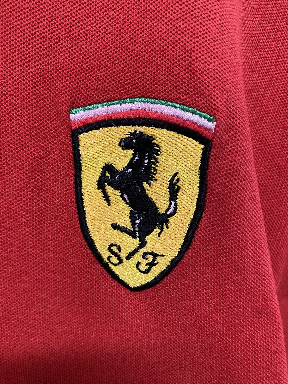 Ferrari Vintage THRASHED Ferrari 1995 Tshirt Size US XL / EU 56 / 4 - 3 Thumbnail