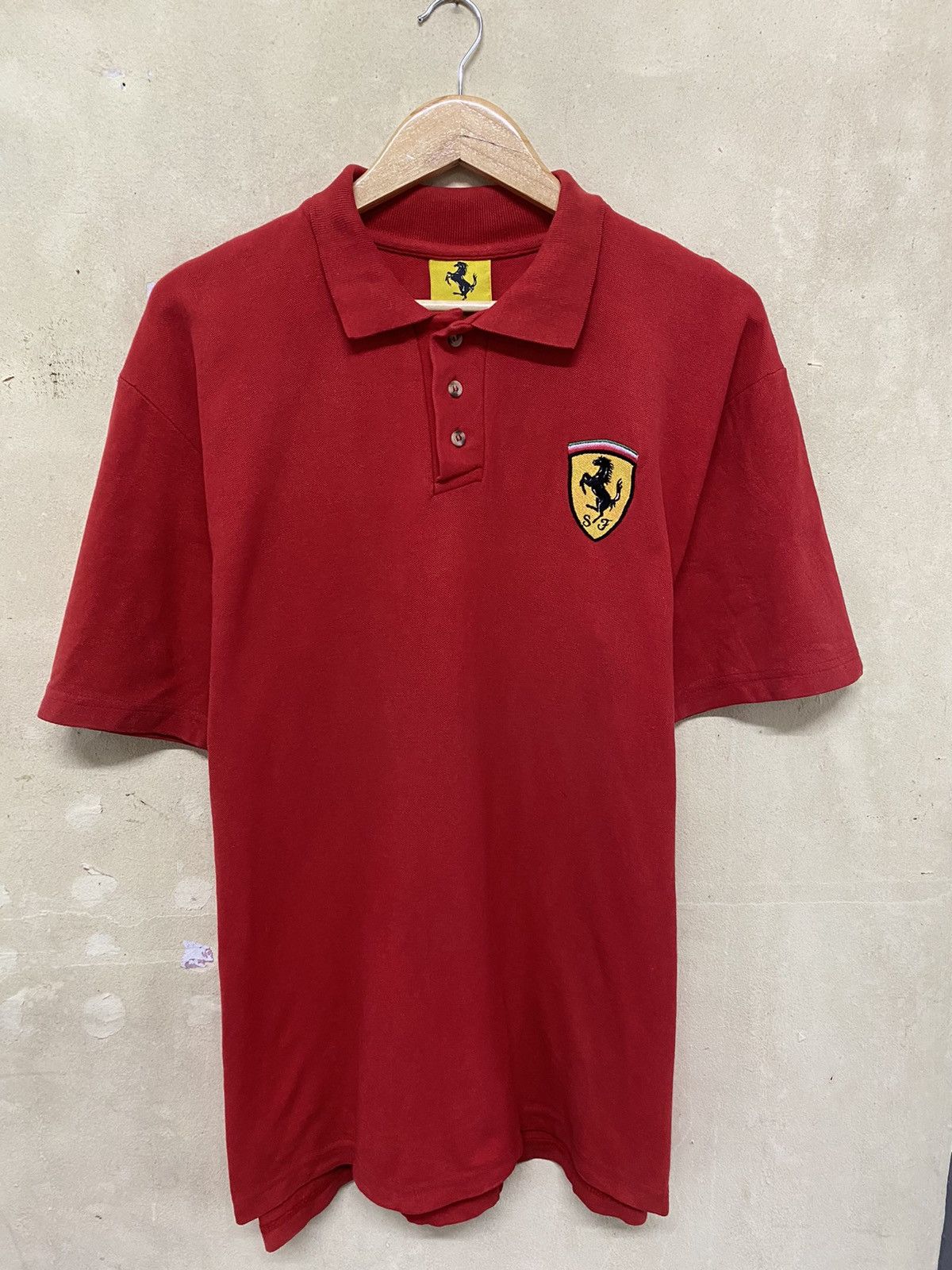 Ferrari Vintage THRASHED Ferrari 1995 Tshirt Size US XL / EU 56 / 4 - 1 Thumbnail