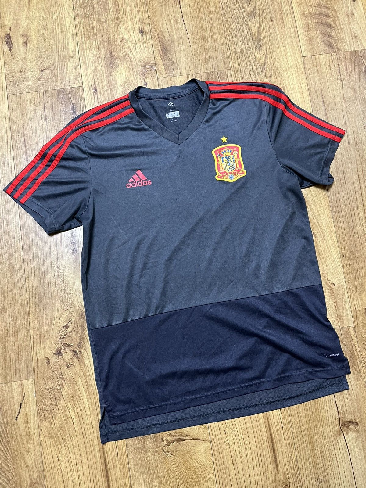 Adidas Adidas Spain National Team 2018-2019 Training Jersey Size US M / EU 48-50 / 2 - 1 Thumbnail