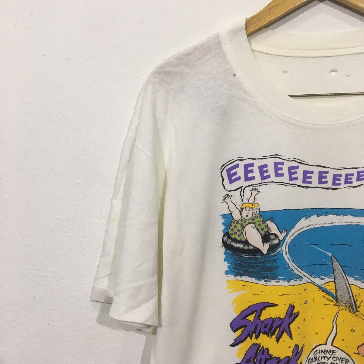 Vintage 90s Shark Attack Australia Surfing Hawai Tshirt