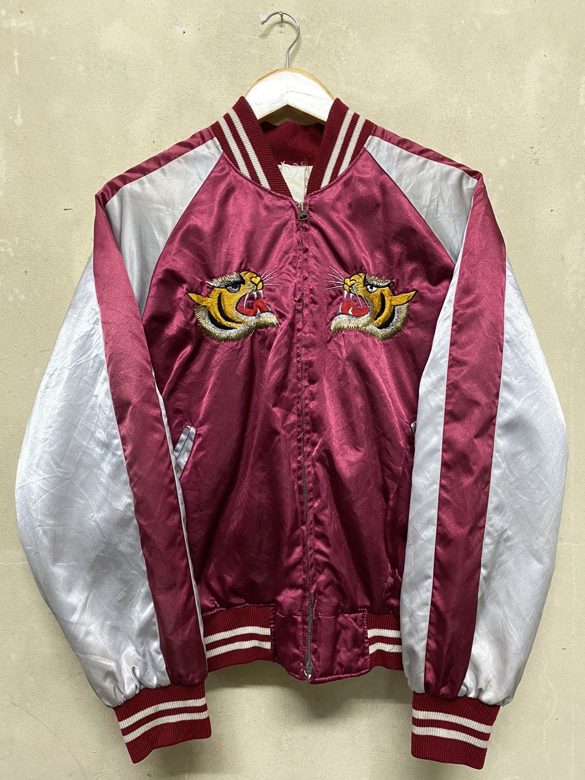 Japanese Brand Vintage Sukajan Souvenir Satin Embroidery Style Tiger Geisha Size US XL / EU 56 / 4 - 5 Thumbnail