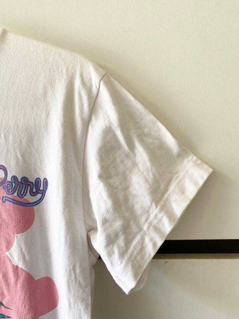 Band Tees 2011 KATY PERRY WORLD TOUR T SHIRT Size US S / EU 44-46 / 1 - 3 Thumbnail