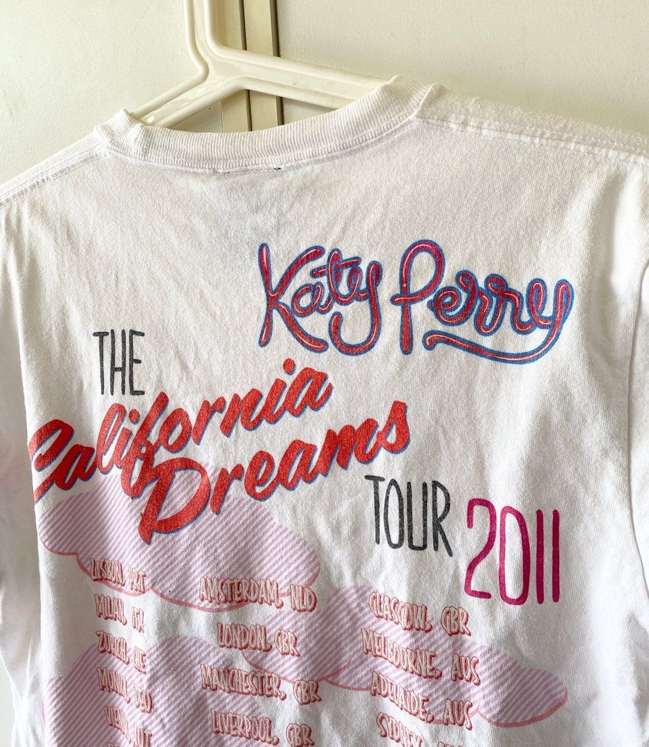 Band Tees 2011 KATY PERRY WORLD TOUR T SHIRT Size US S / EU 44-46 / 1 - 5 Thumbnail