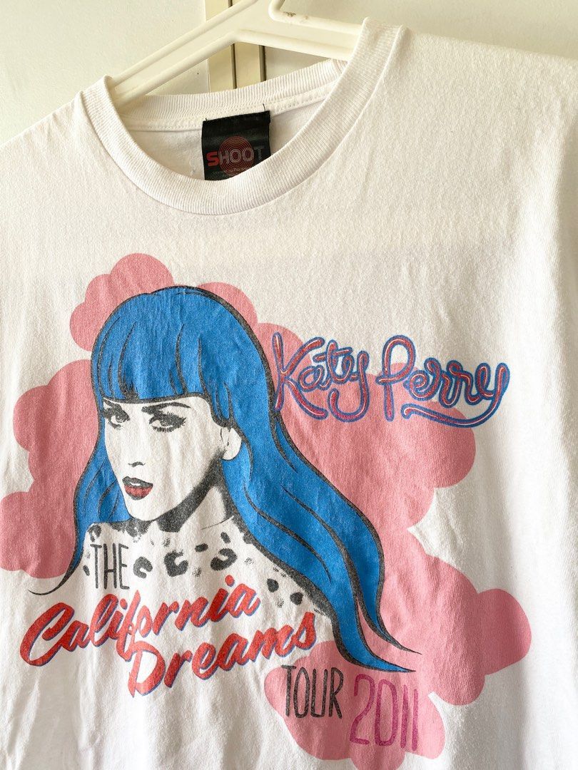 Band Tees 2011 KATY PERRY WORLD TOUR T SHIRT Size US S / EU 44-46 / 1 - 2 Thumbnail