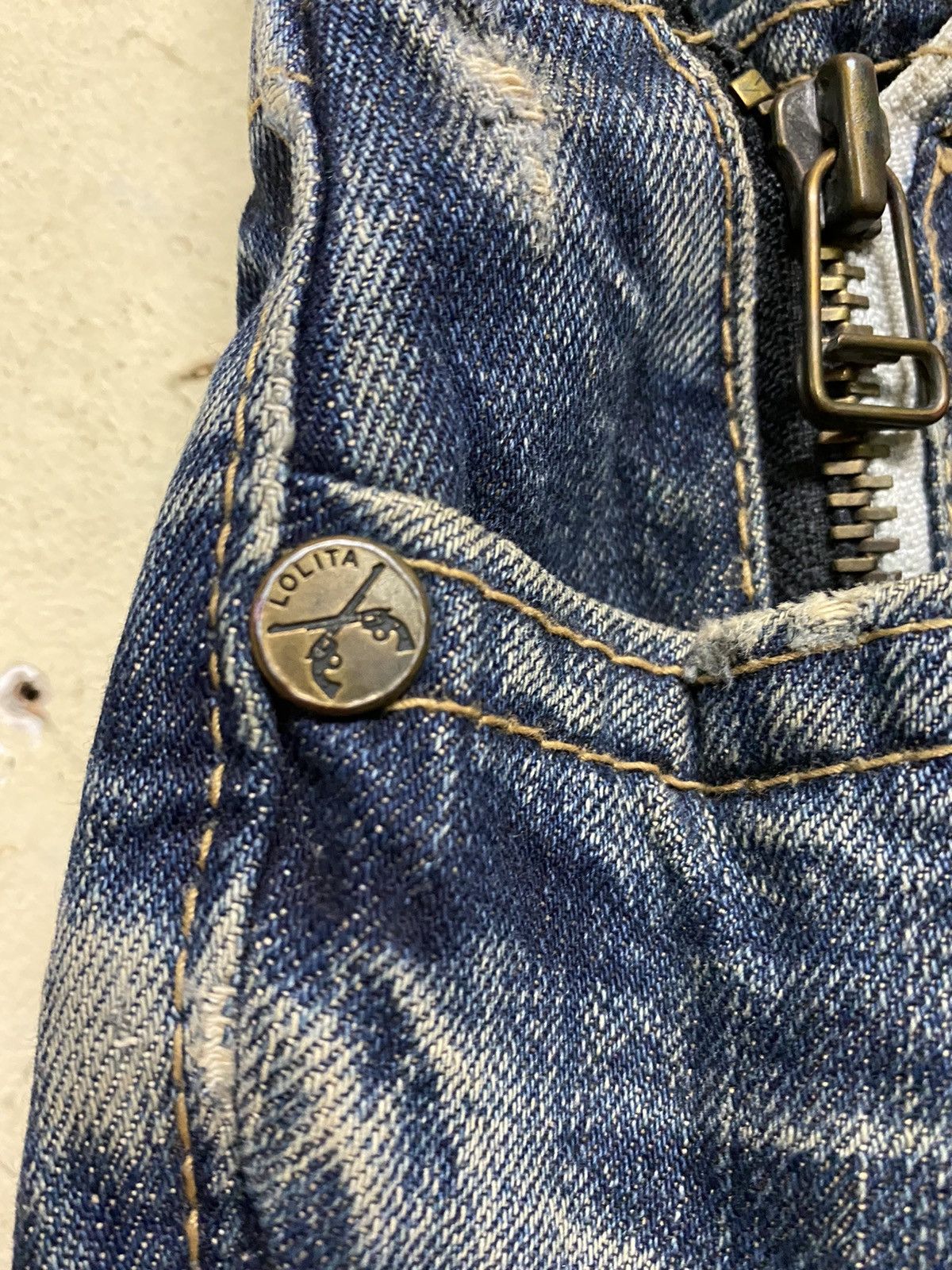Japanese Brand Vintage LOLITA Jeans Embroidery And Zipper Pocket Size US 31 - 4 Thumbnail