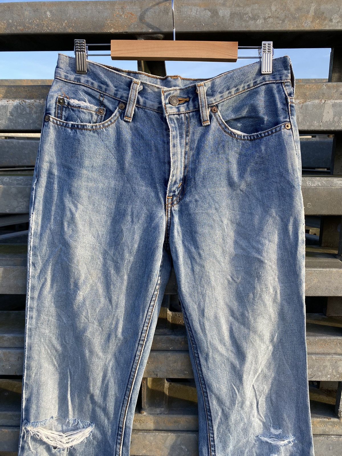 Levi's Vintage THRASHED LEVIS 553 Blue Distressed Jeans Size US 30 / EU 46 - 2 Thumbnail